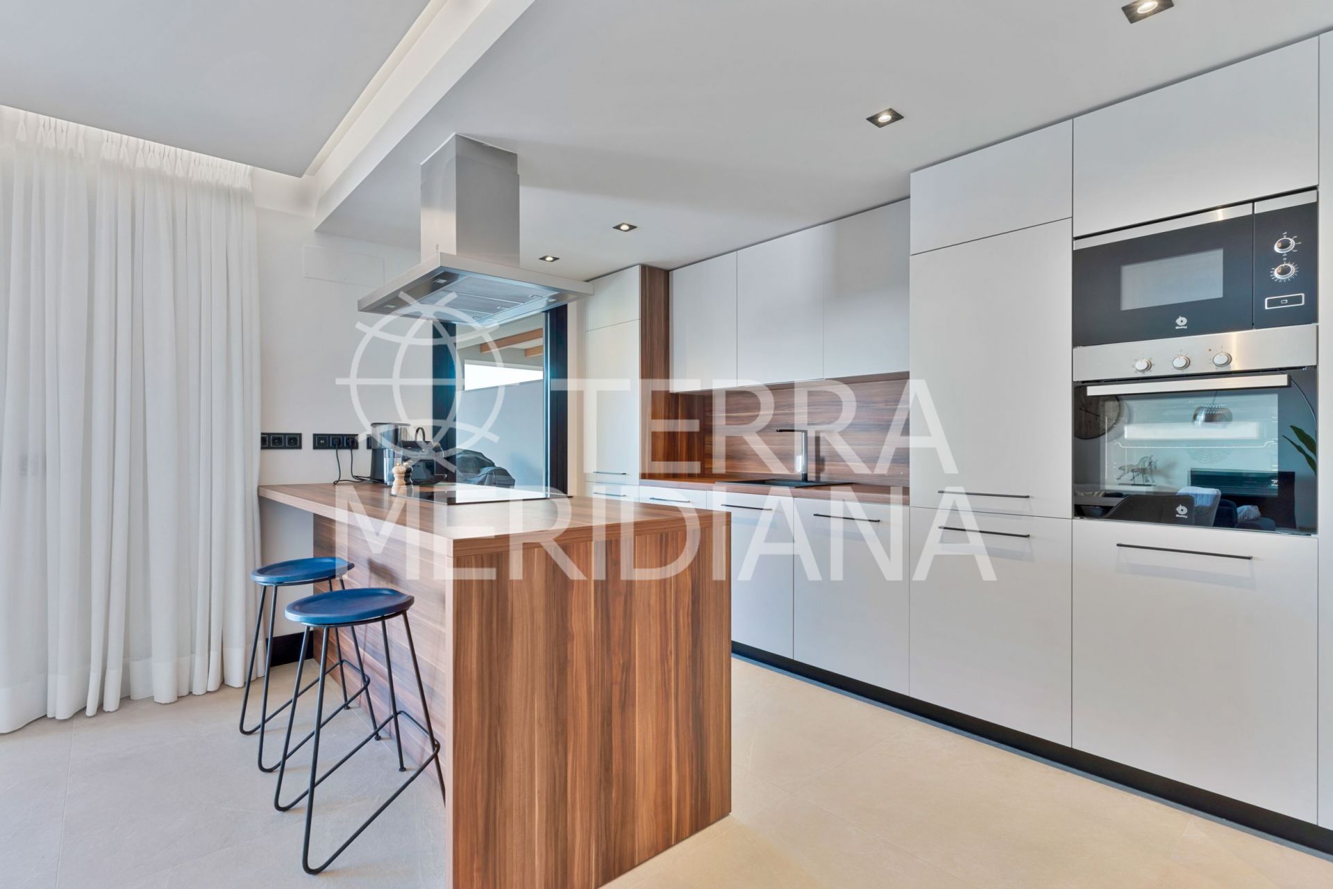 Ground Floor Apartment in Nueva Andalucia, Marbella