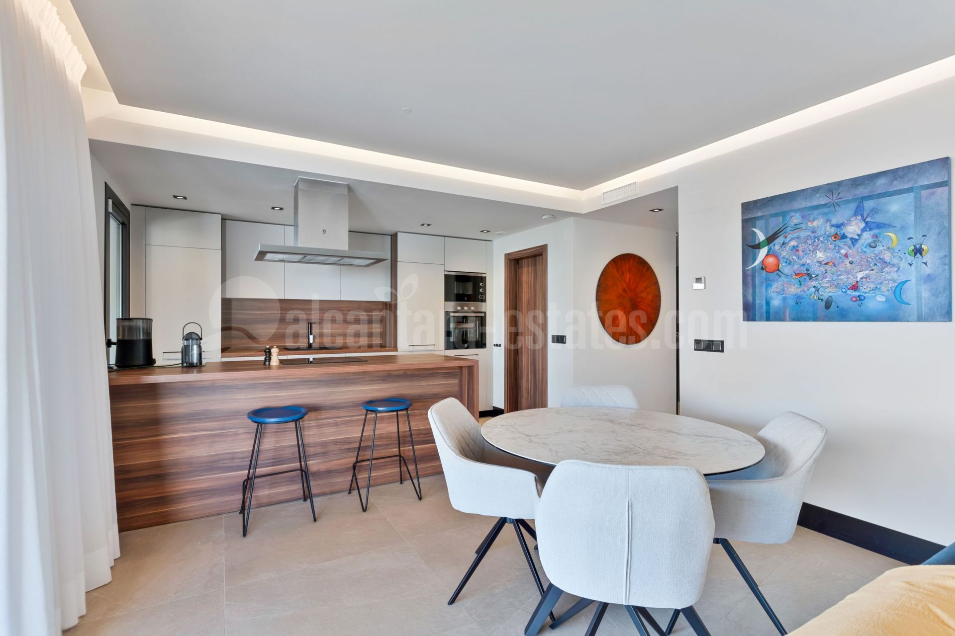 Ground Floor Apartment in Nueva Andalucia, Marbella