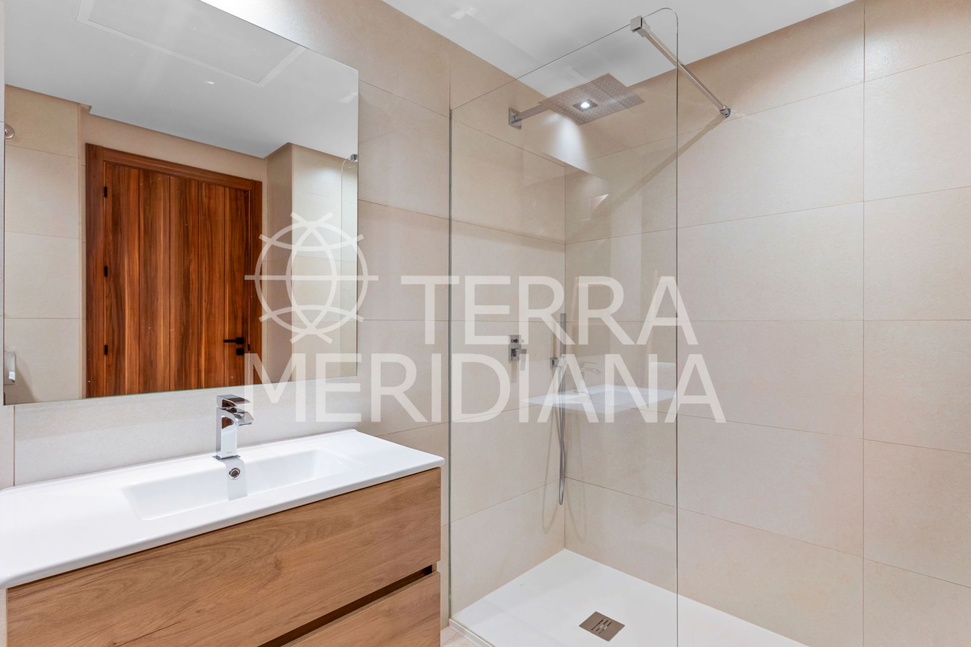 Ground Floor Apartment in Nueva Andalucia, Marbella