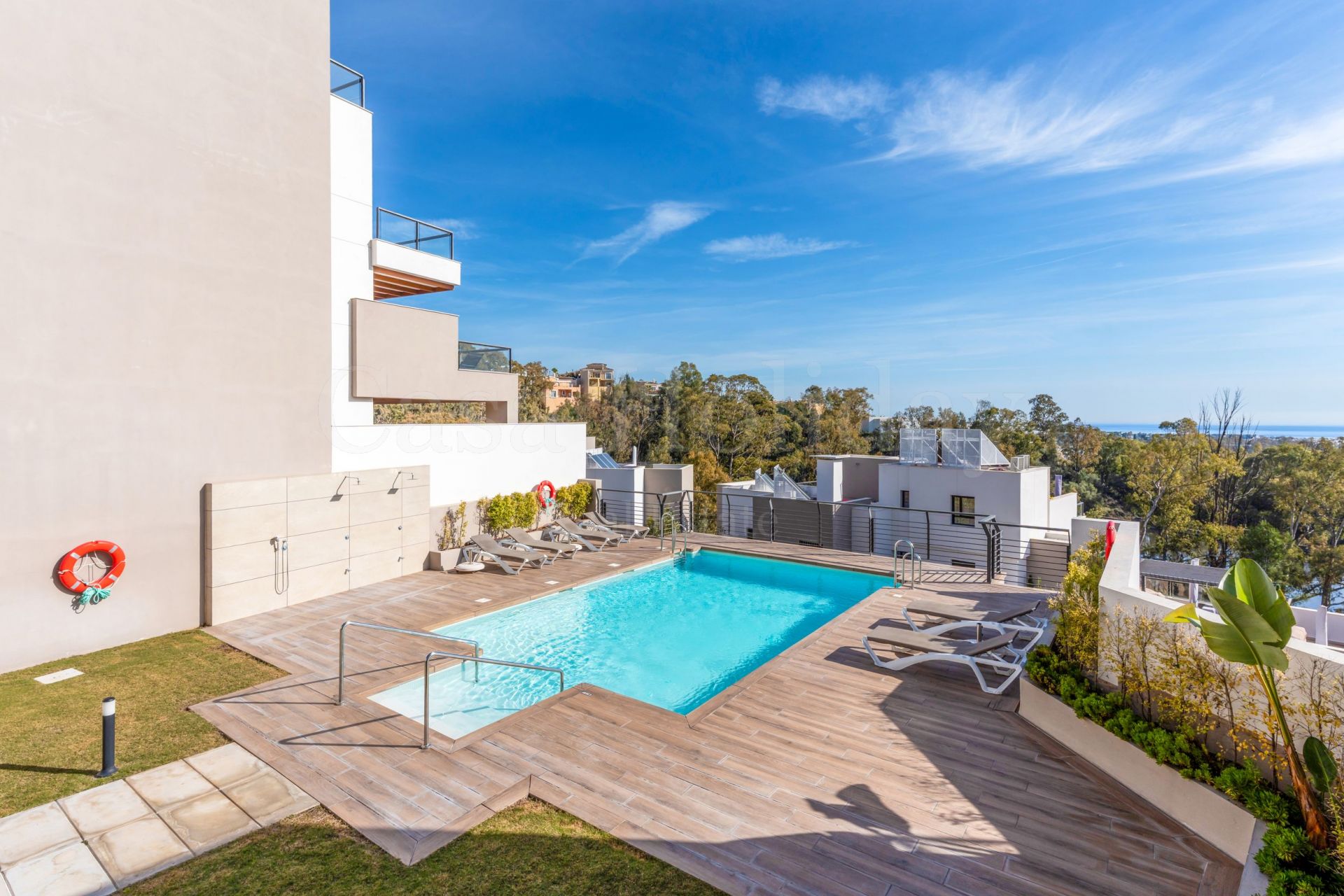 Ground Floor Apartment in Nueva Andalucia, Marbella