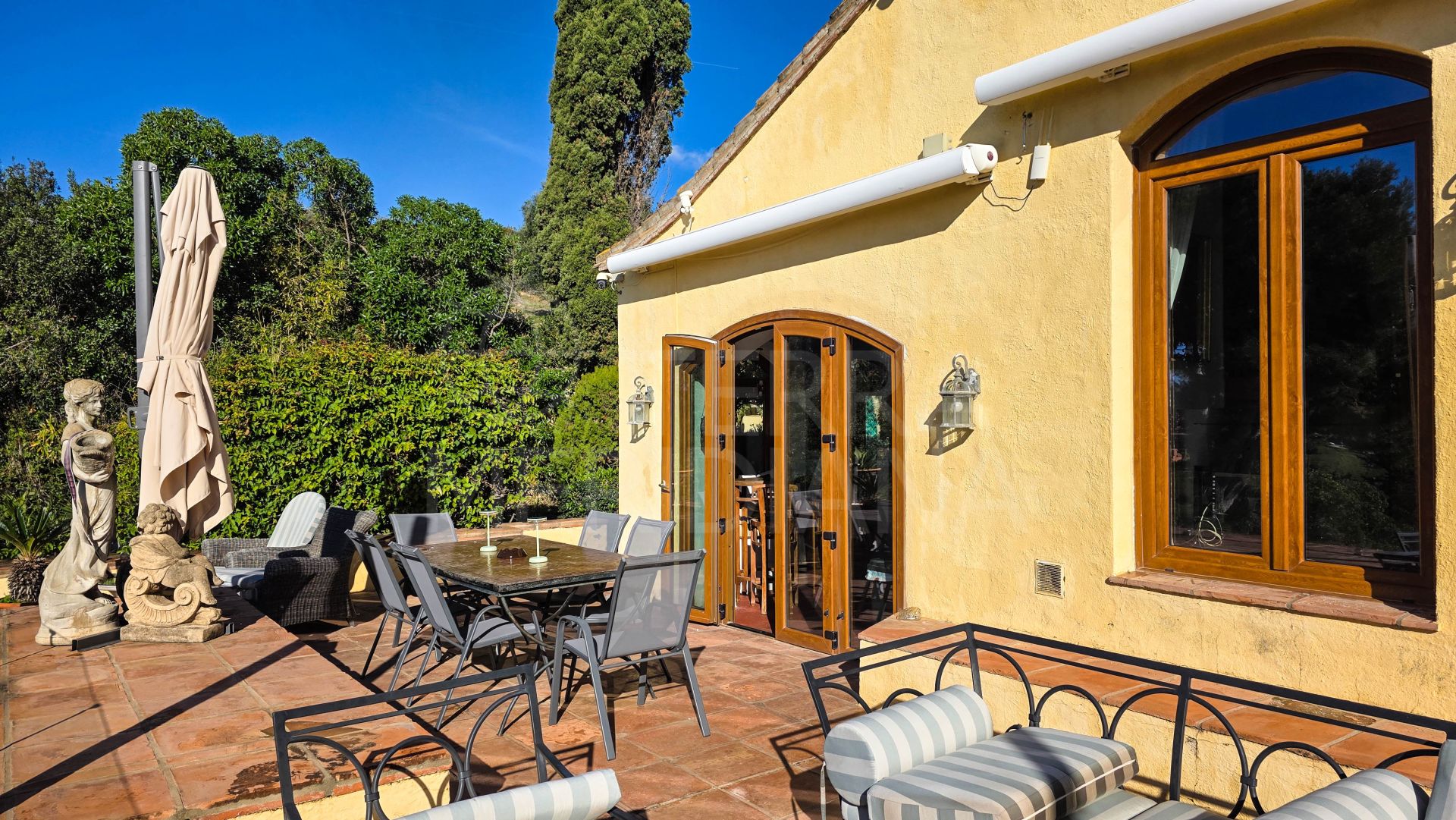 Villa in Bahia Dorada, Estepona