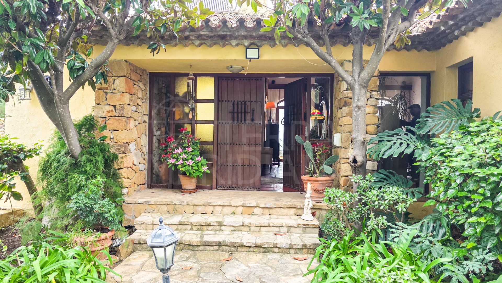 Villa in Bahia Dorada, Estepona
