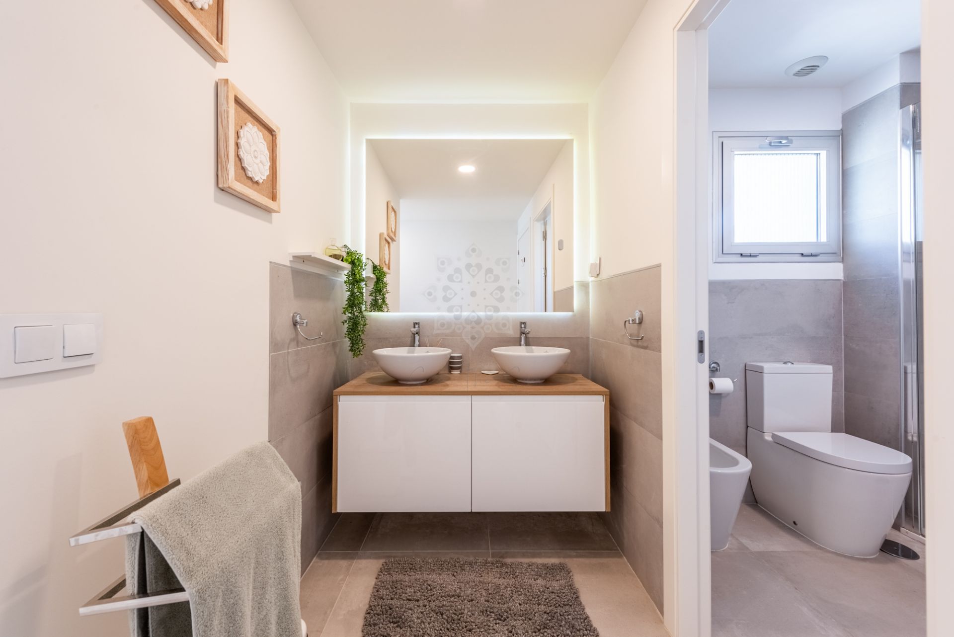 Apartment in El Higueron, Fuengirola