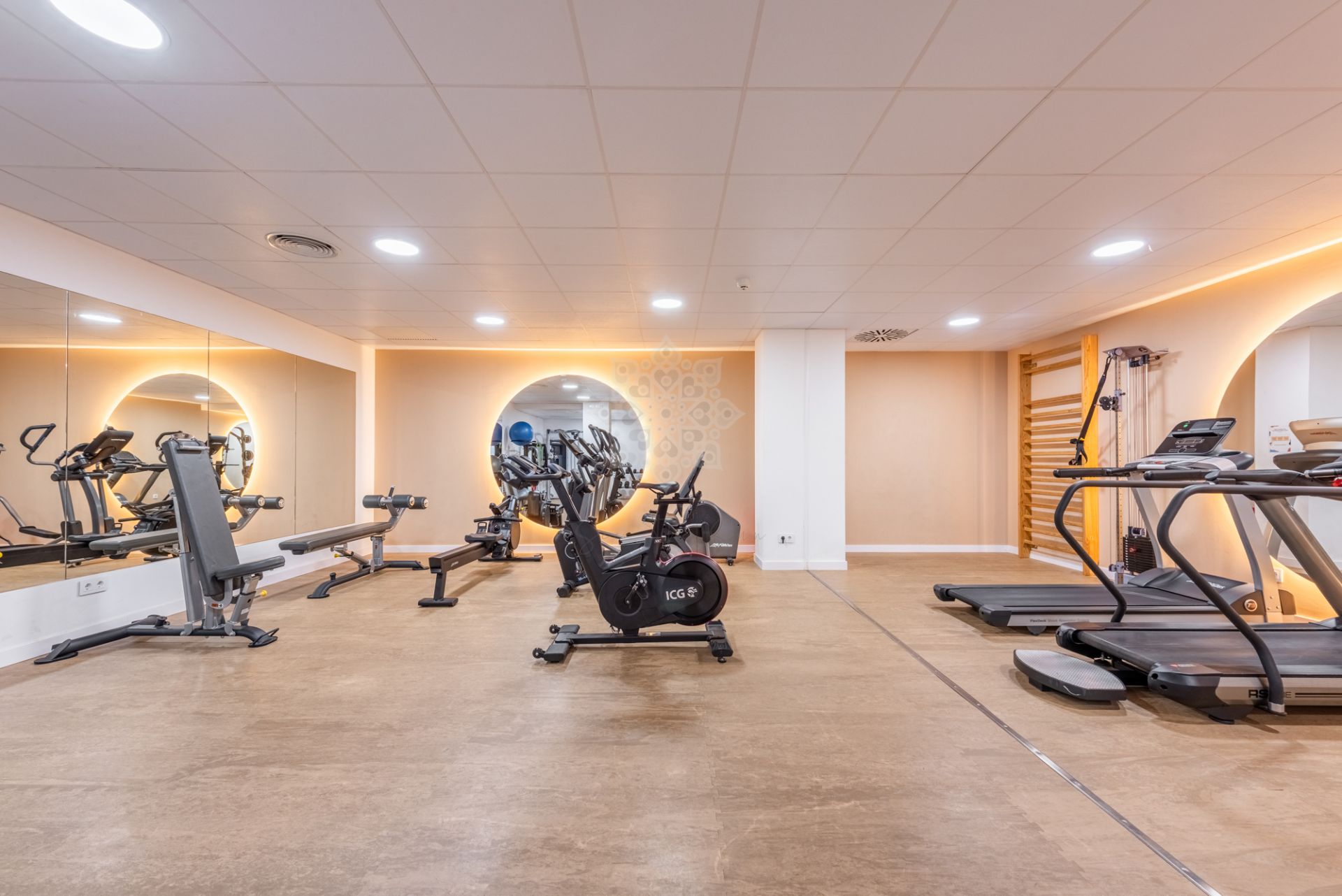 Apartment in El Higueron, Fuengirola