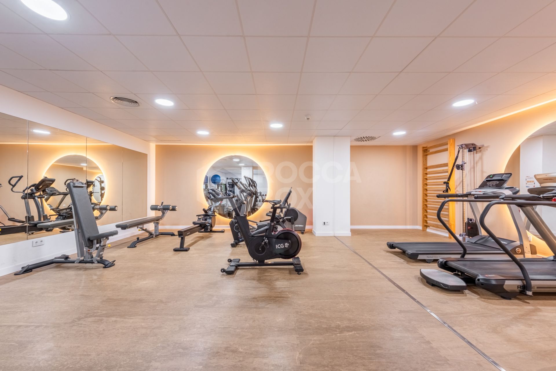 Stylish 2 bedrooms apartment with terrace and sea views in Panoramica, El Higueron