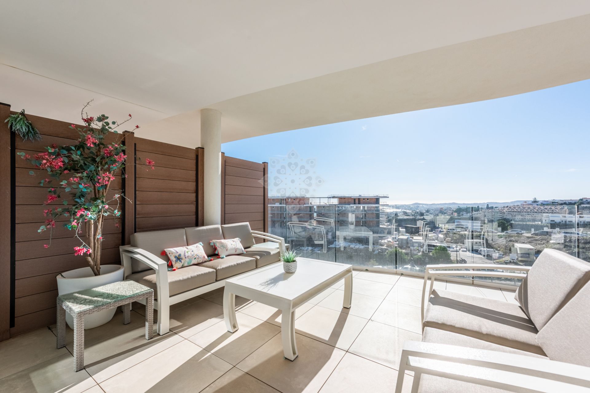 Apartment in El Higueron, Fuengirola