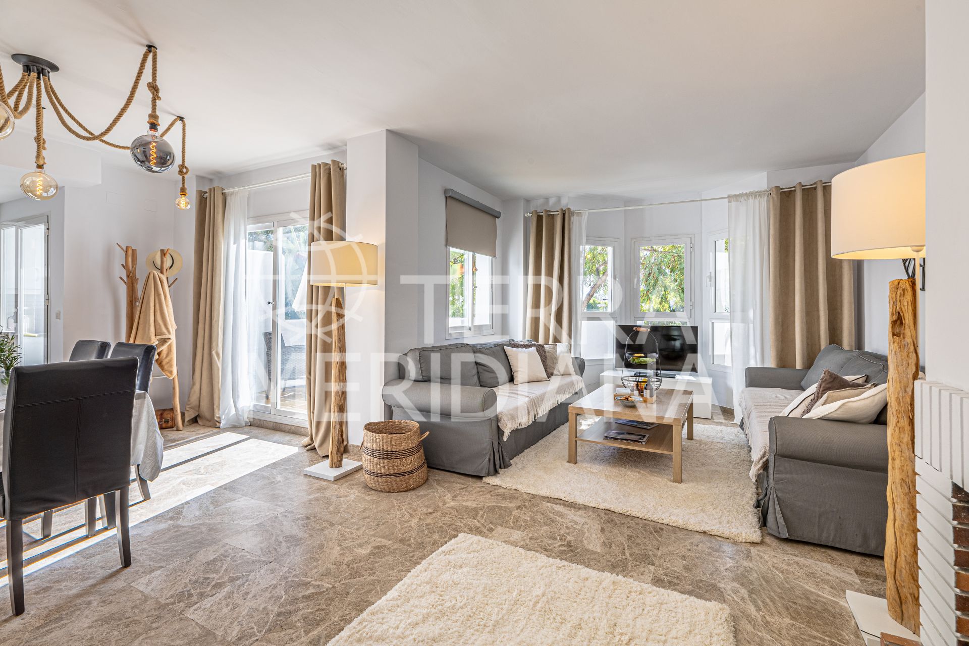 Apartment in Los Naranjos de Marbella, Marbella