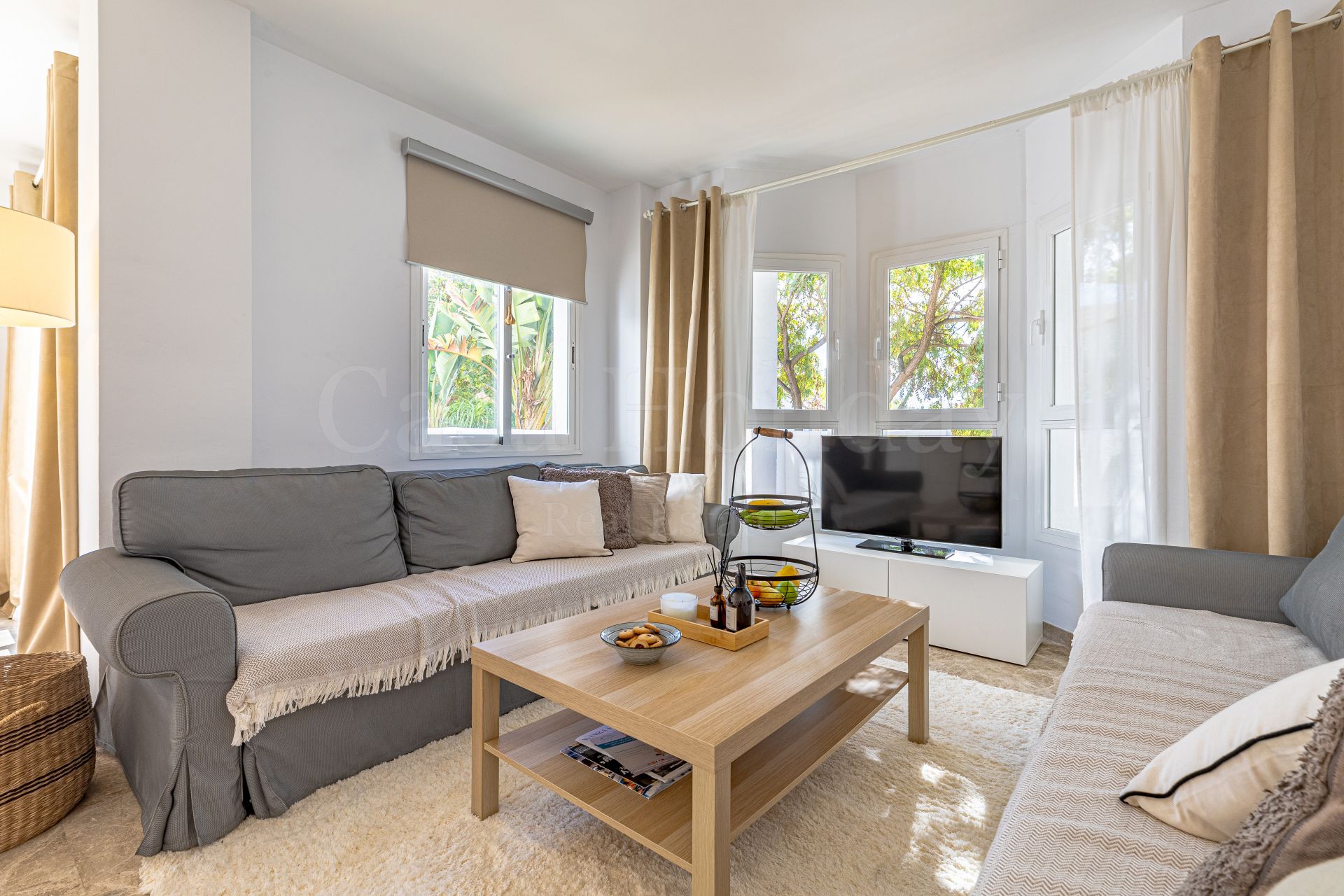 Apartment in Los Naranjos de Marbella, Marbella