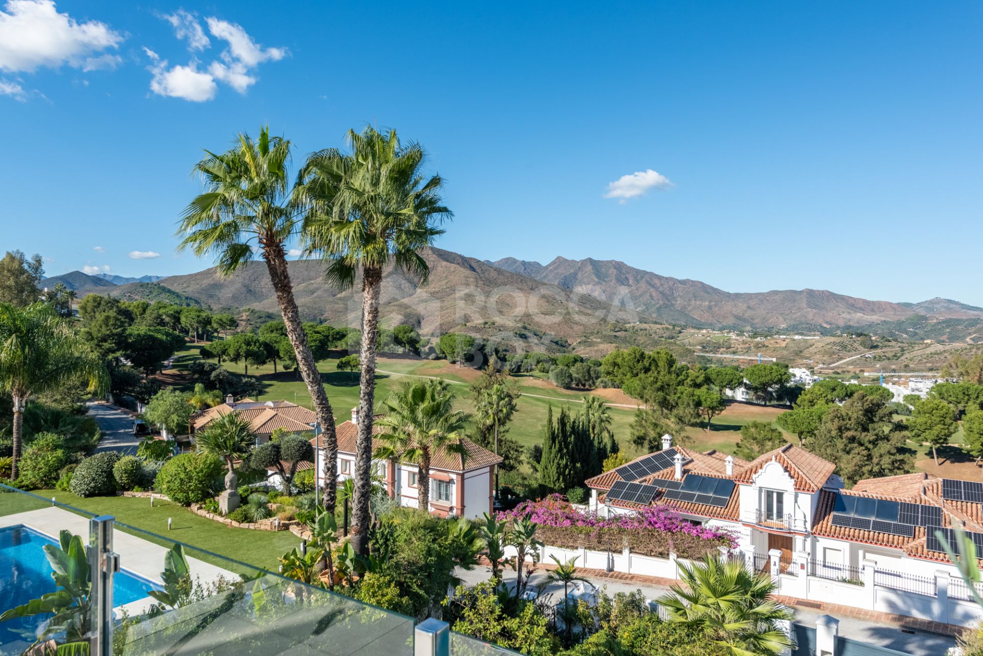 If you love the softness of the Andalusian style but still want a contemporary interior, this is your perfect match!