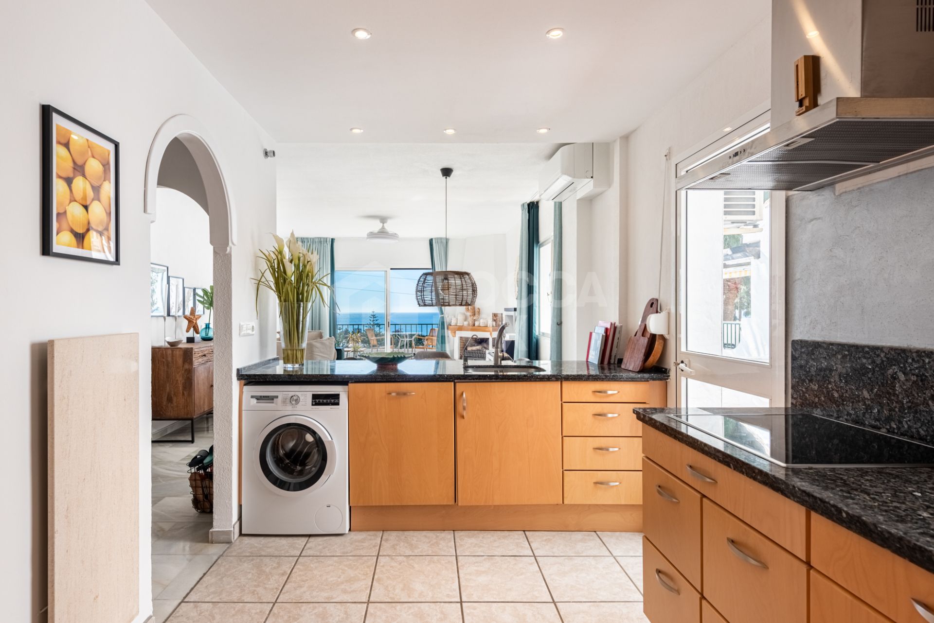 Spacious Apartment with Stunning Sea Views in Calahonda