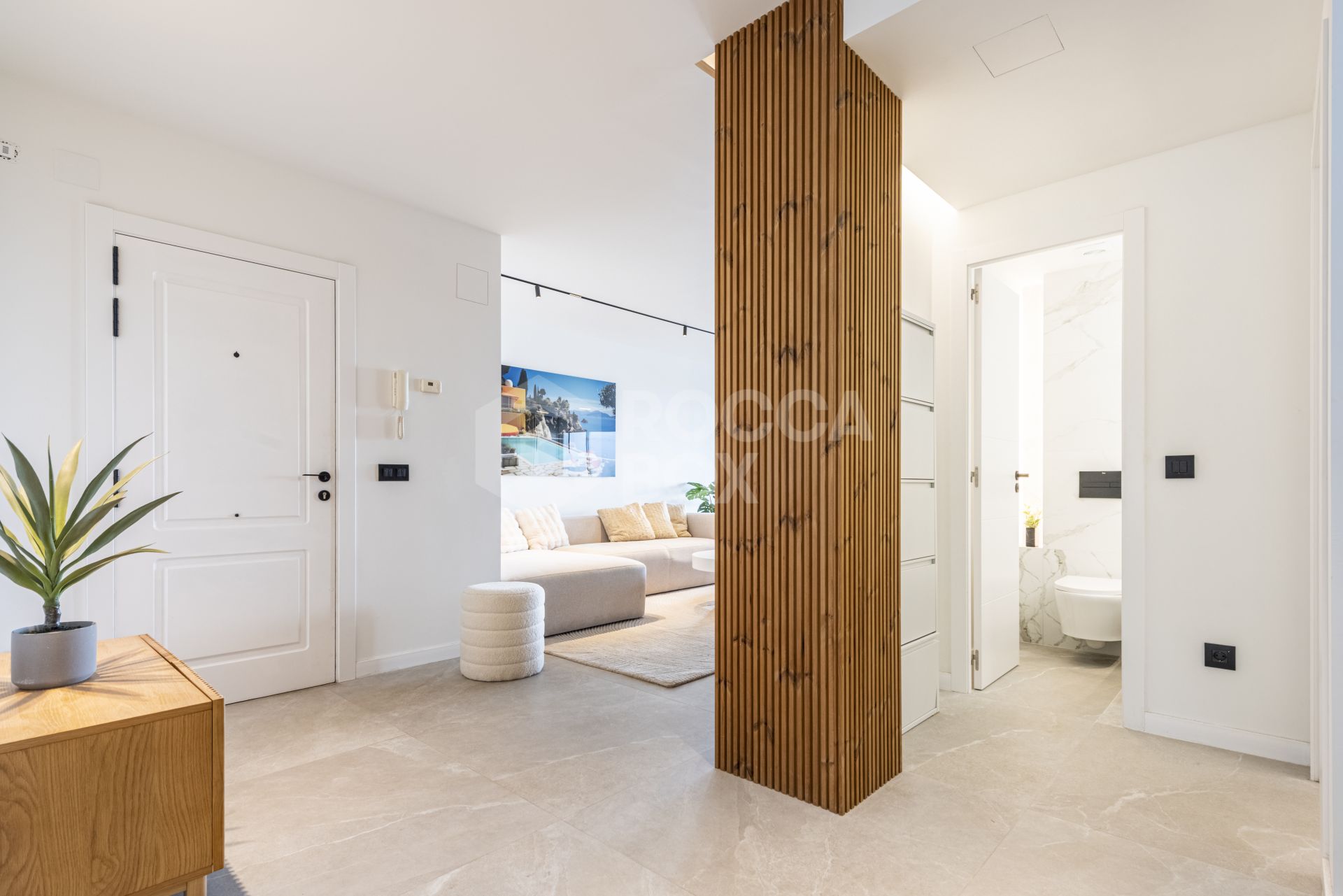 Duplex Penthouse in Altos De La Quinta