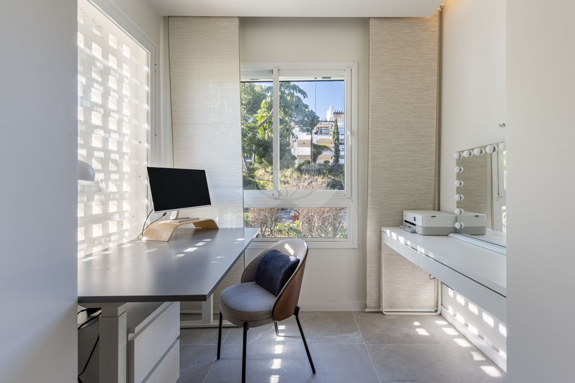 Duplex Penthouse in Altos de La Quinta, Benahavis