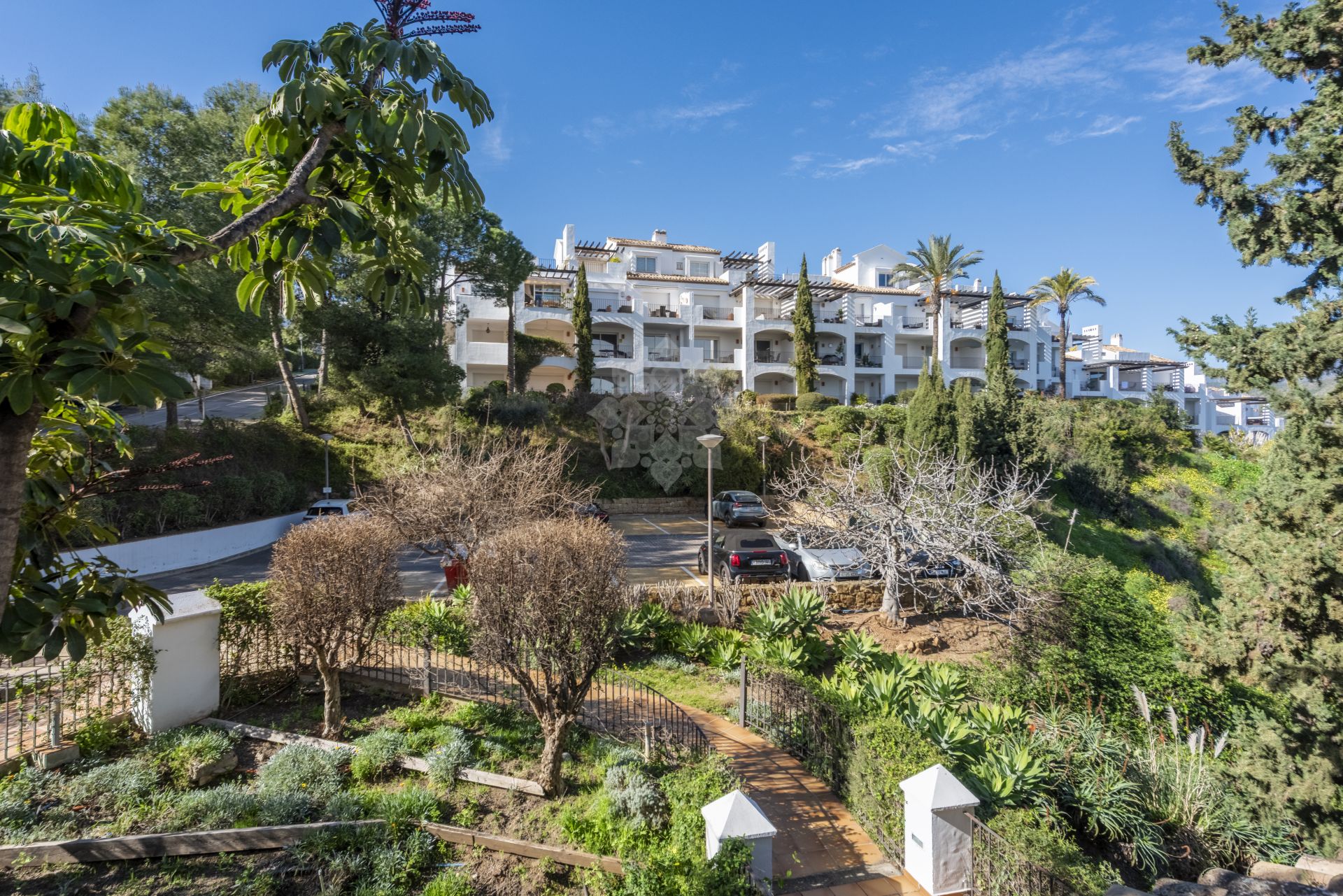 Duplex Penthouse in Altos de La Quinta, Benahavis