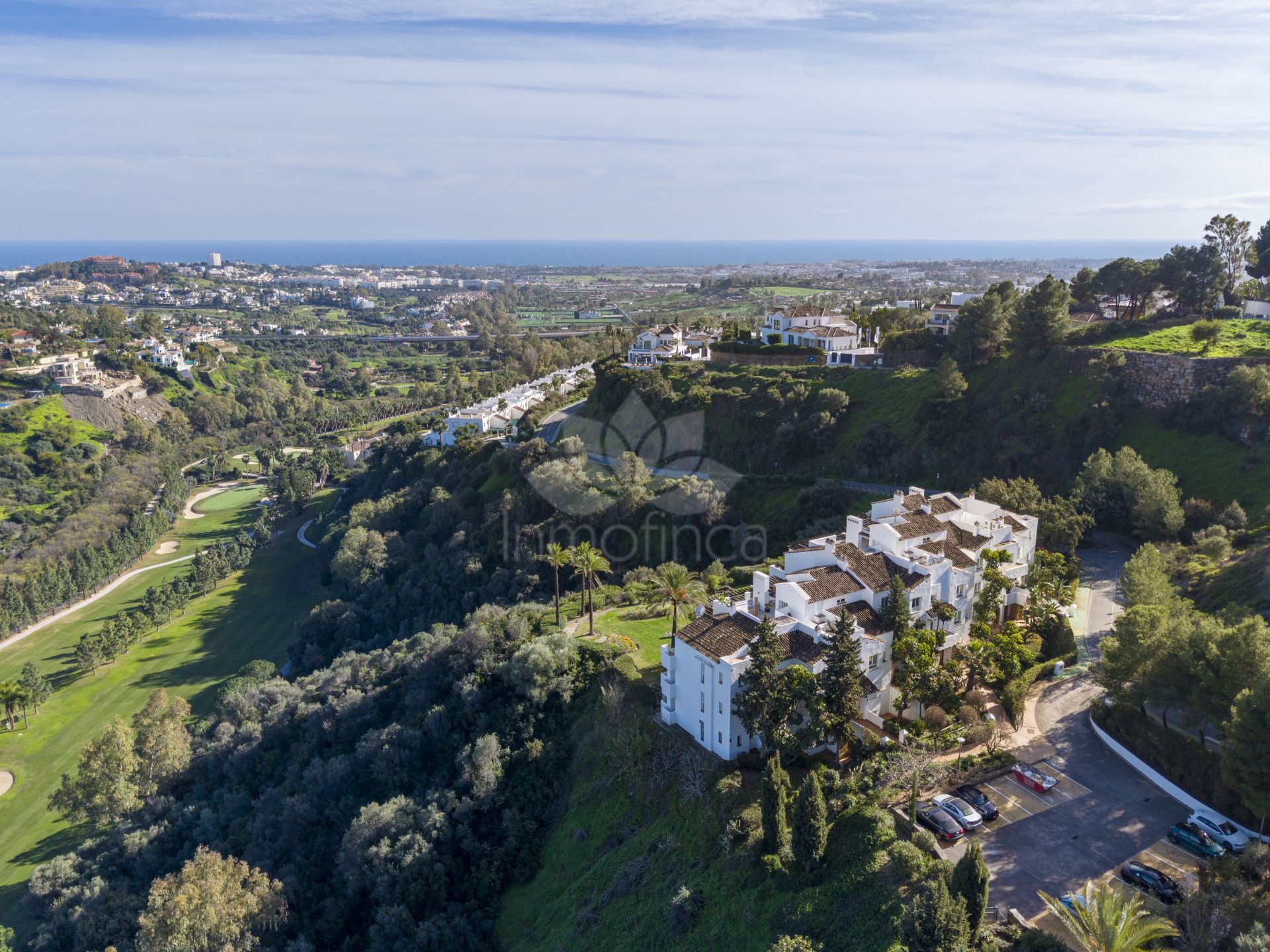 Duplex Penthouse in Altos de La Quinta, Benahavis