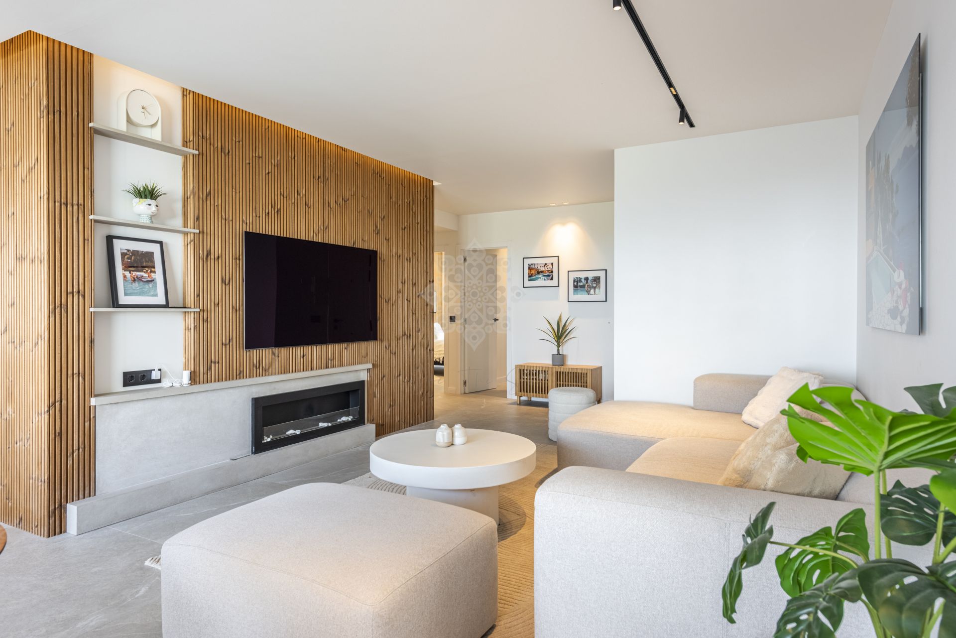 Duplex Penthouse in Altos de La Quinta, Benahavis