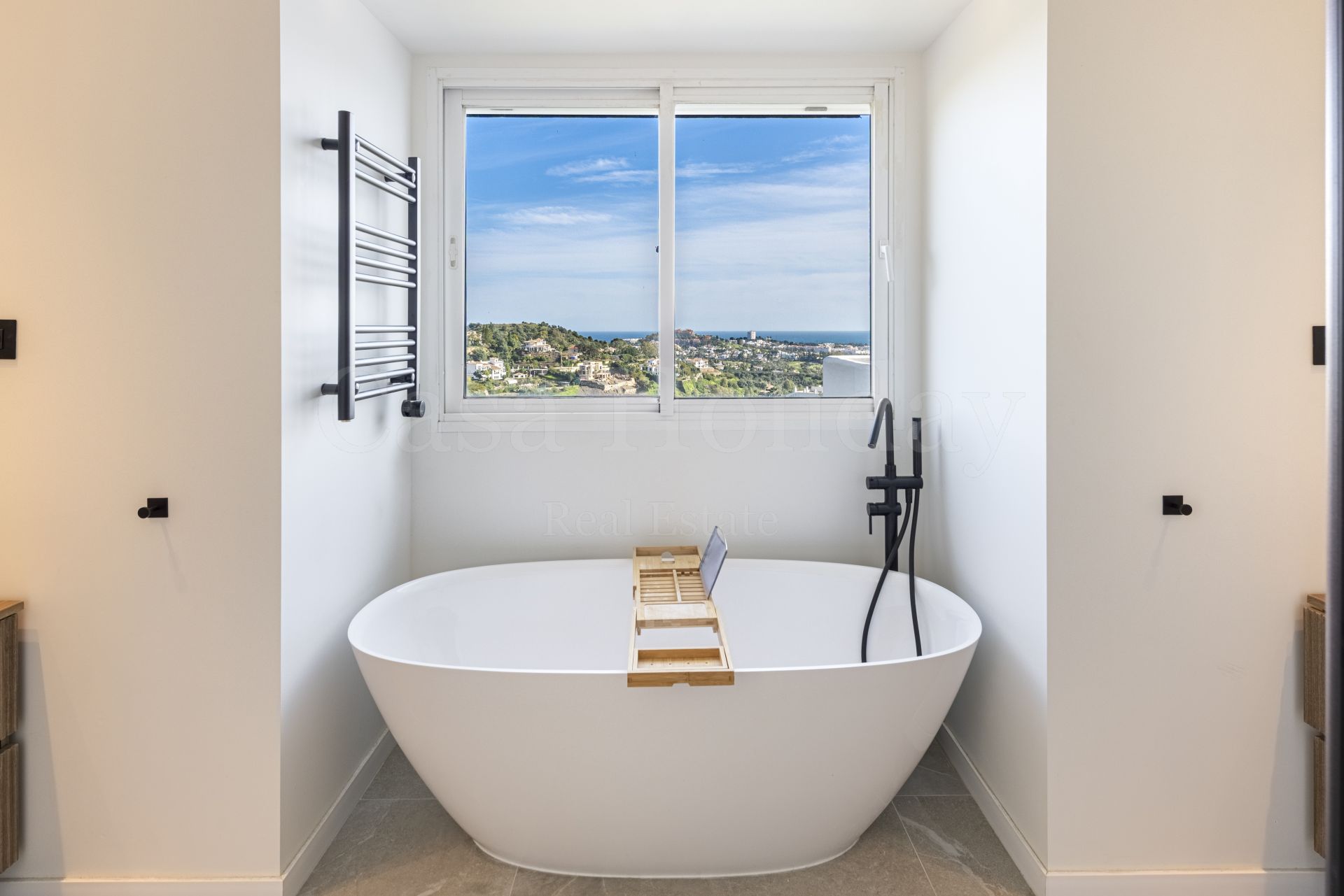 Atico Duplex en Altos de La Quinta, Benahavis