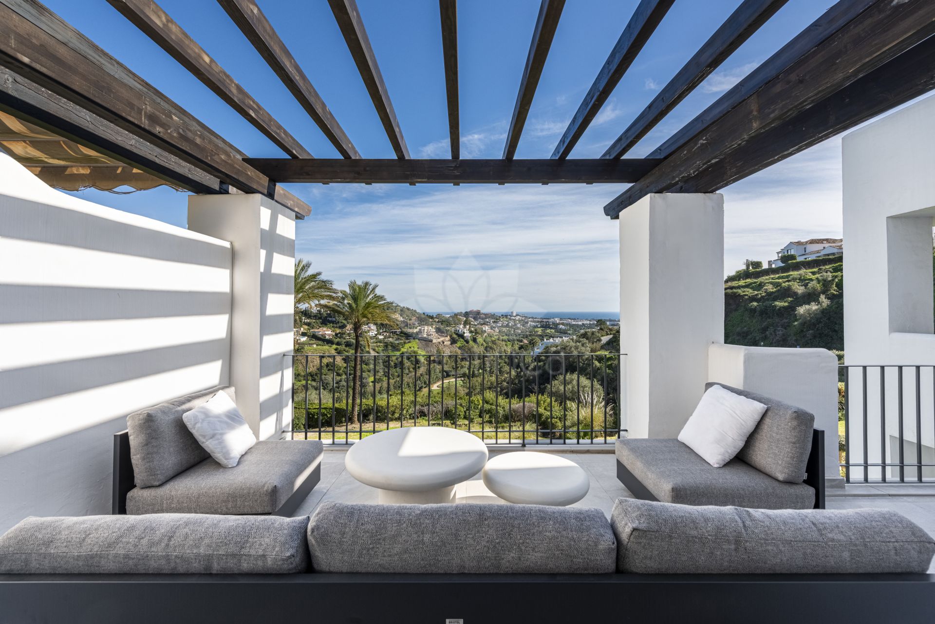 Duplex Penthouse in Altos de La Quinta, Benahavis