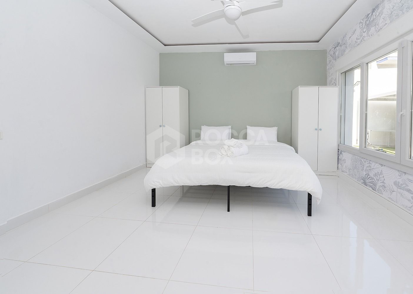 Private 6 bedroom Villa in prime Benalmádena location