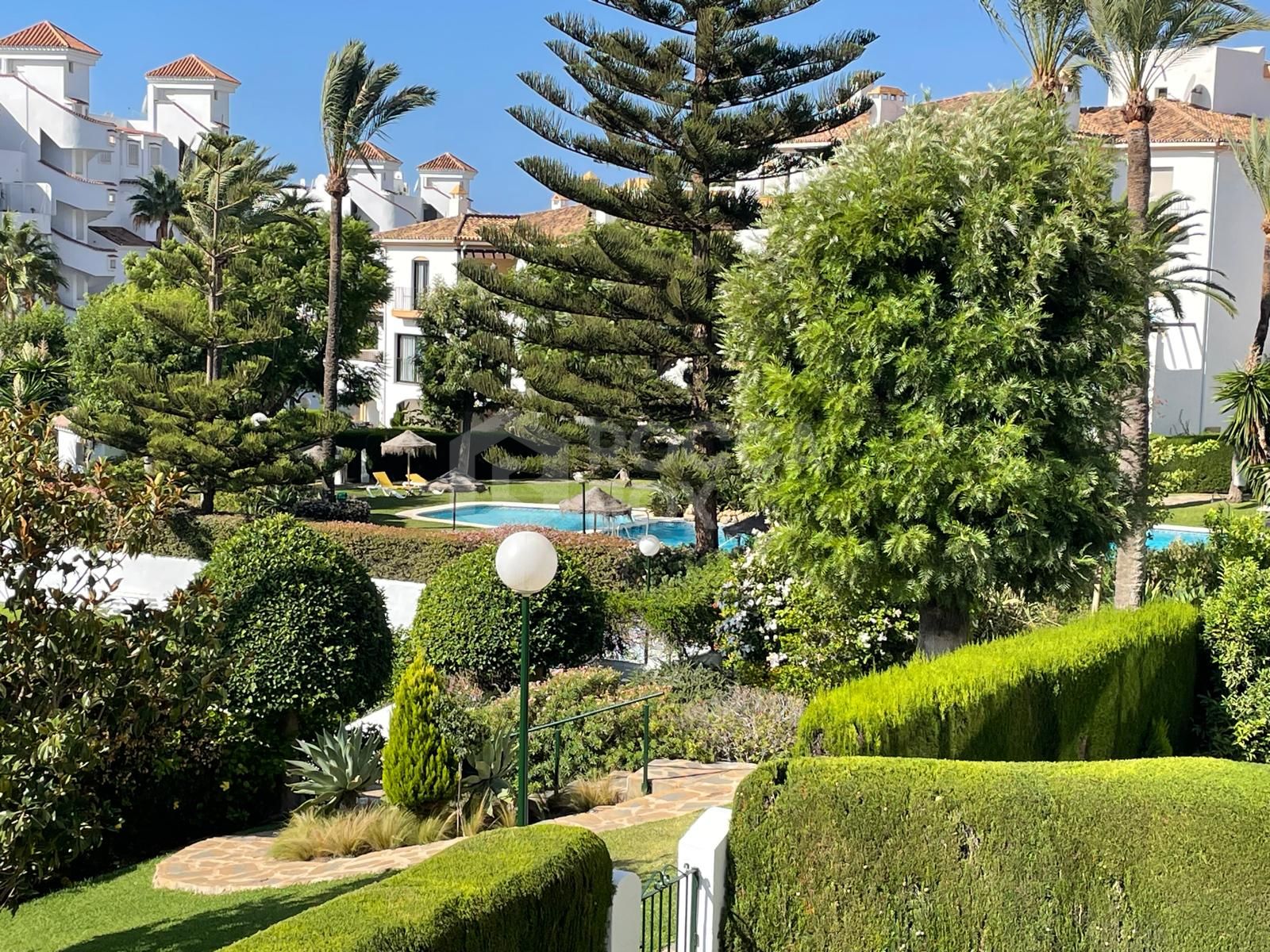 Middle Floor Apartment For Sale In Nueva Andalucia