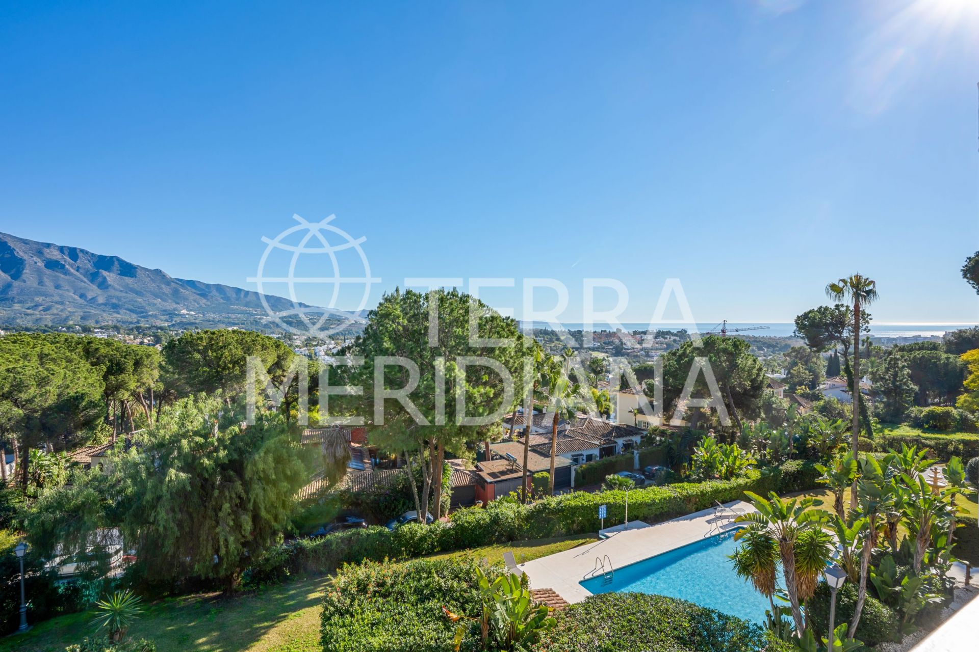 Duplex in Nueva Andalucia, Marbella