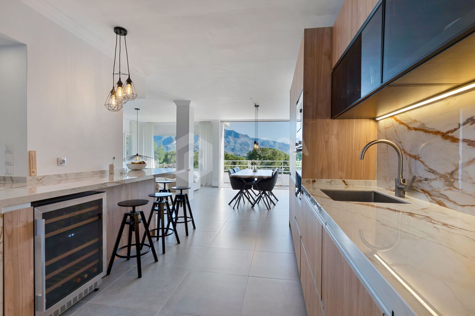 Newly renovated duplex apartment with seaviews