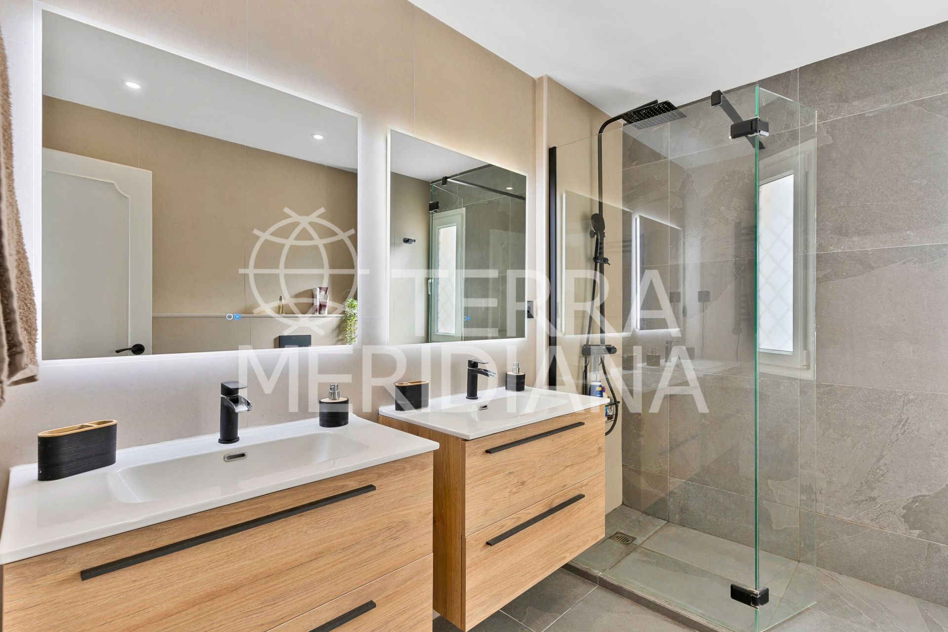 Duplex in Nueva Andalucia, Marbella