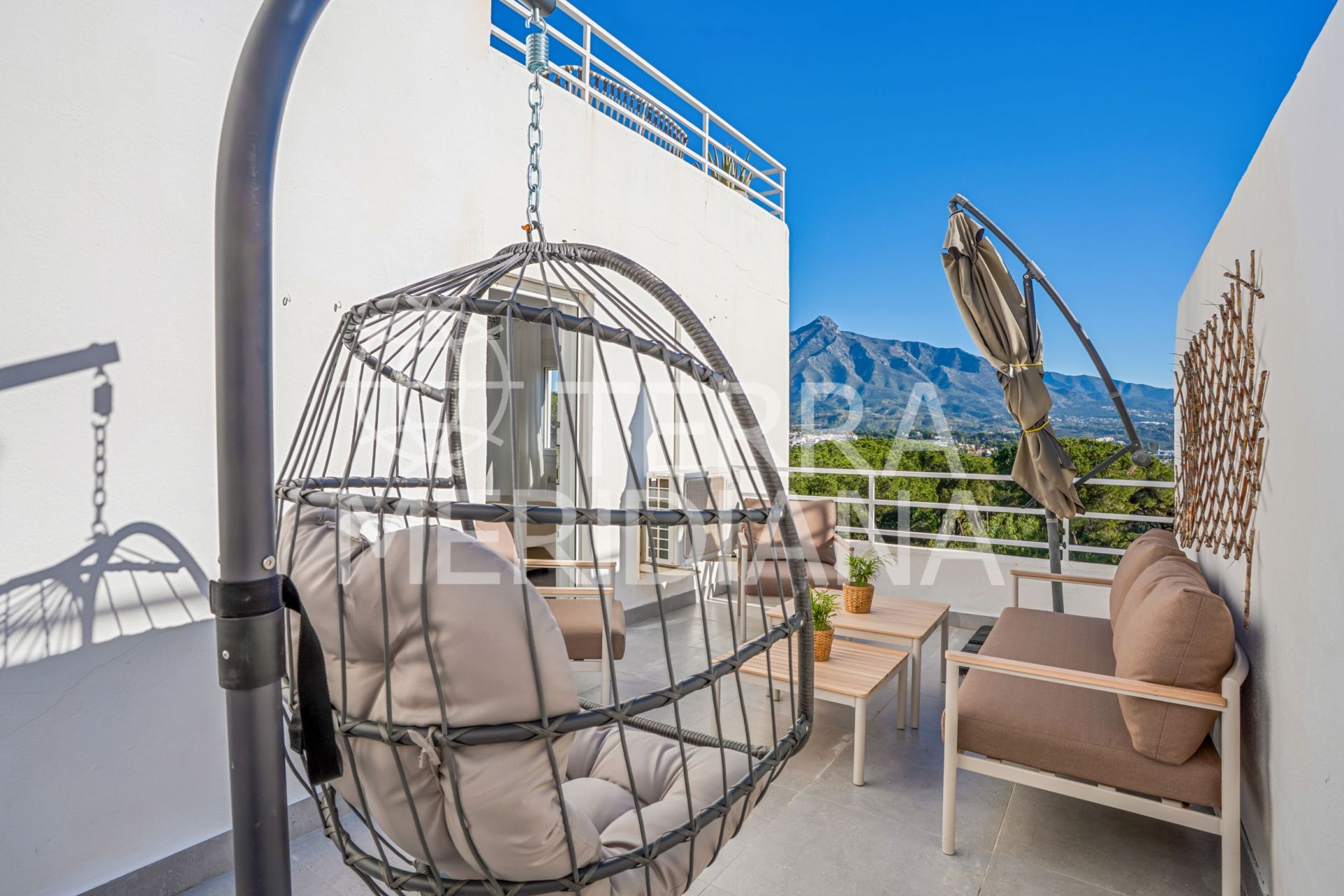 Duplex in Nueva Andalucia, Marbella