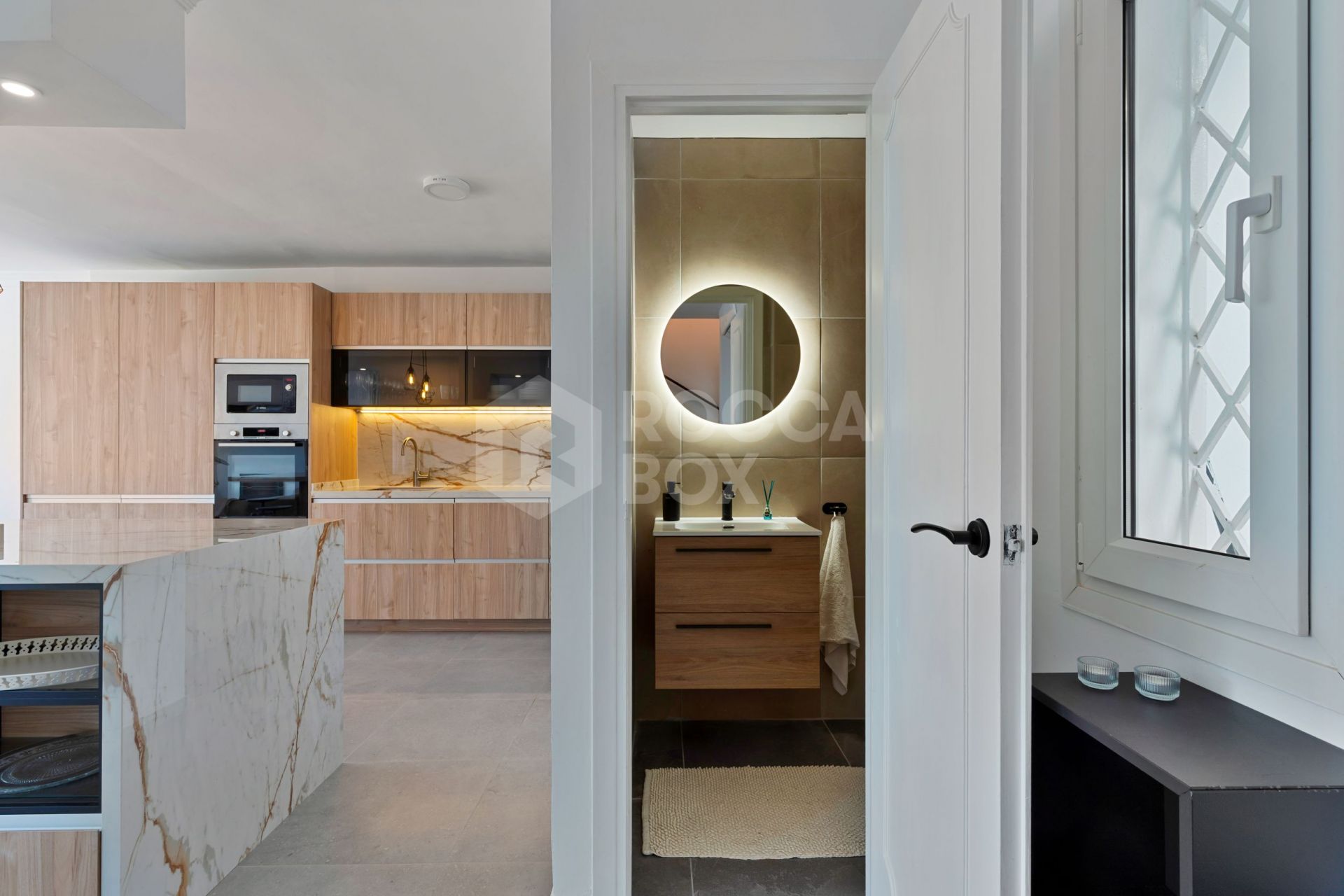 Newly renovated duplex apartment with seaviews