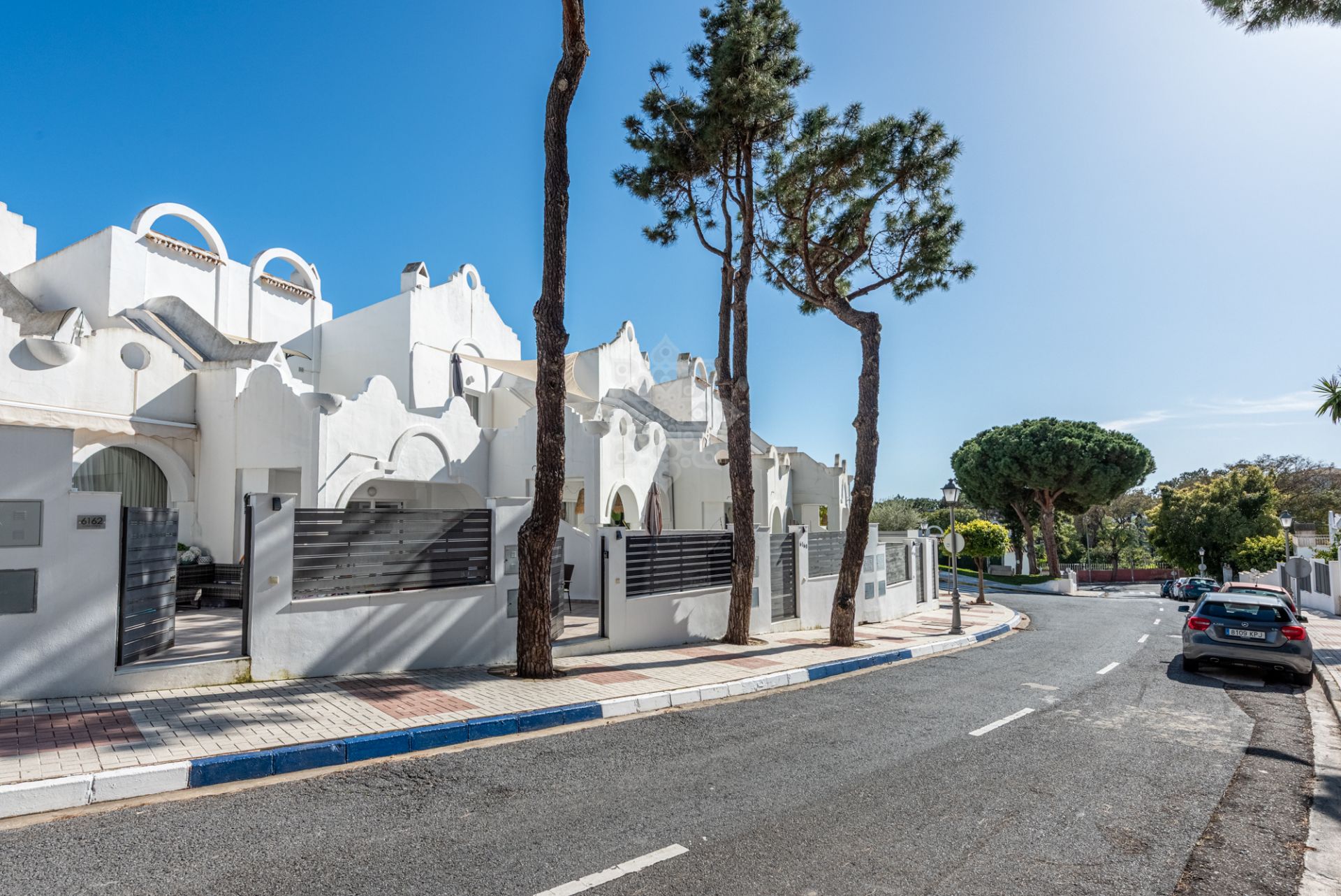 Dom szeregowy w Cabopino, Marbella