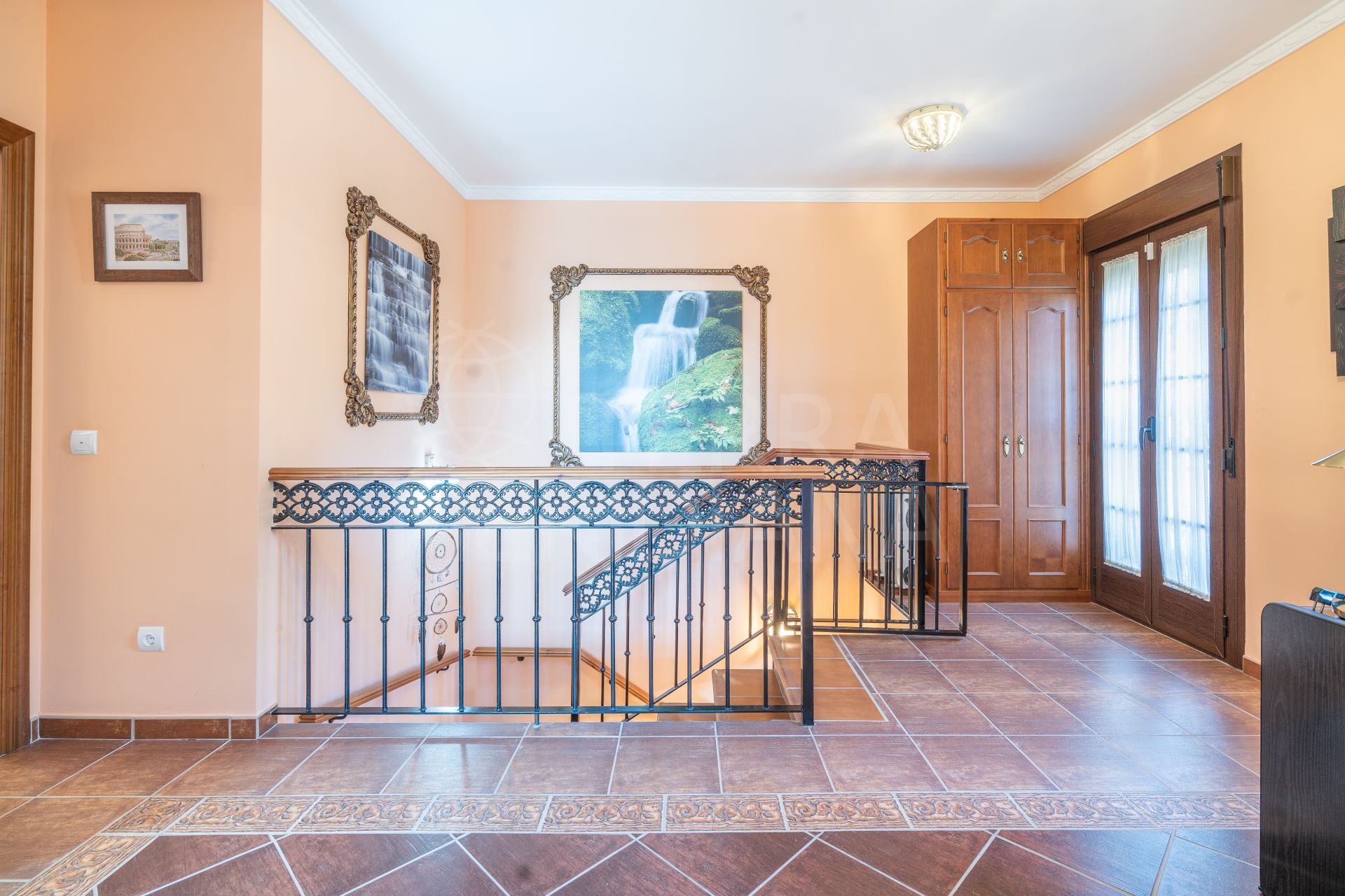 Villa in Altos de Estepona, Estepona