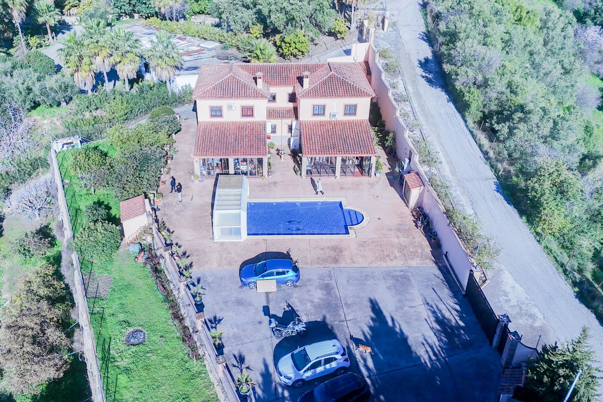 Villa in Altos de Estepona, Estepona