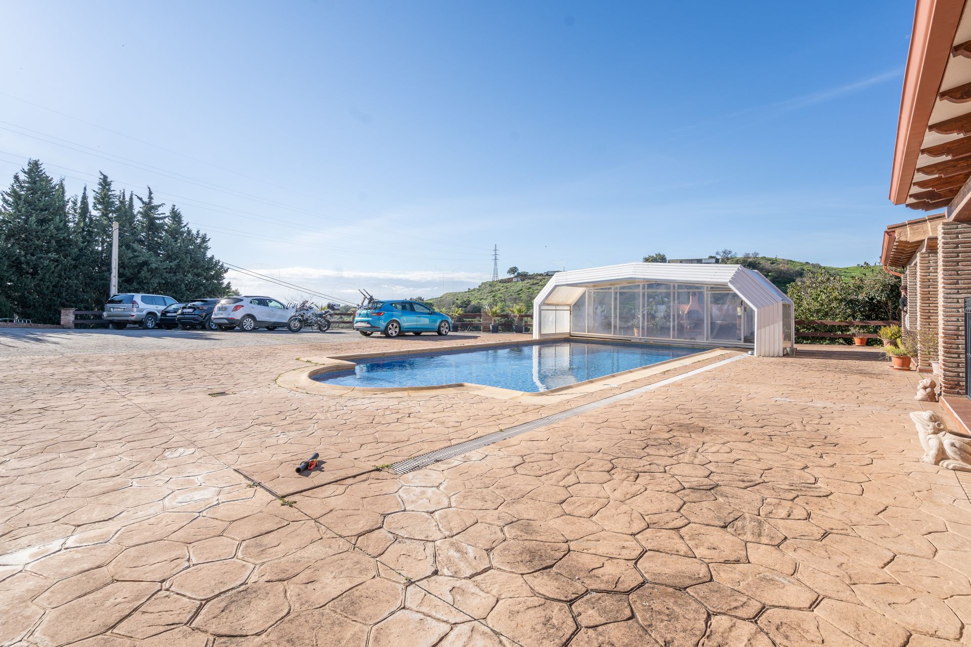 Villa in Altos de Estepona, Estepona