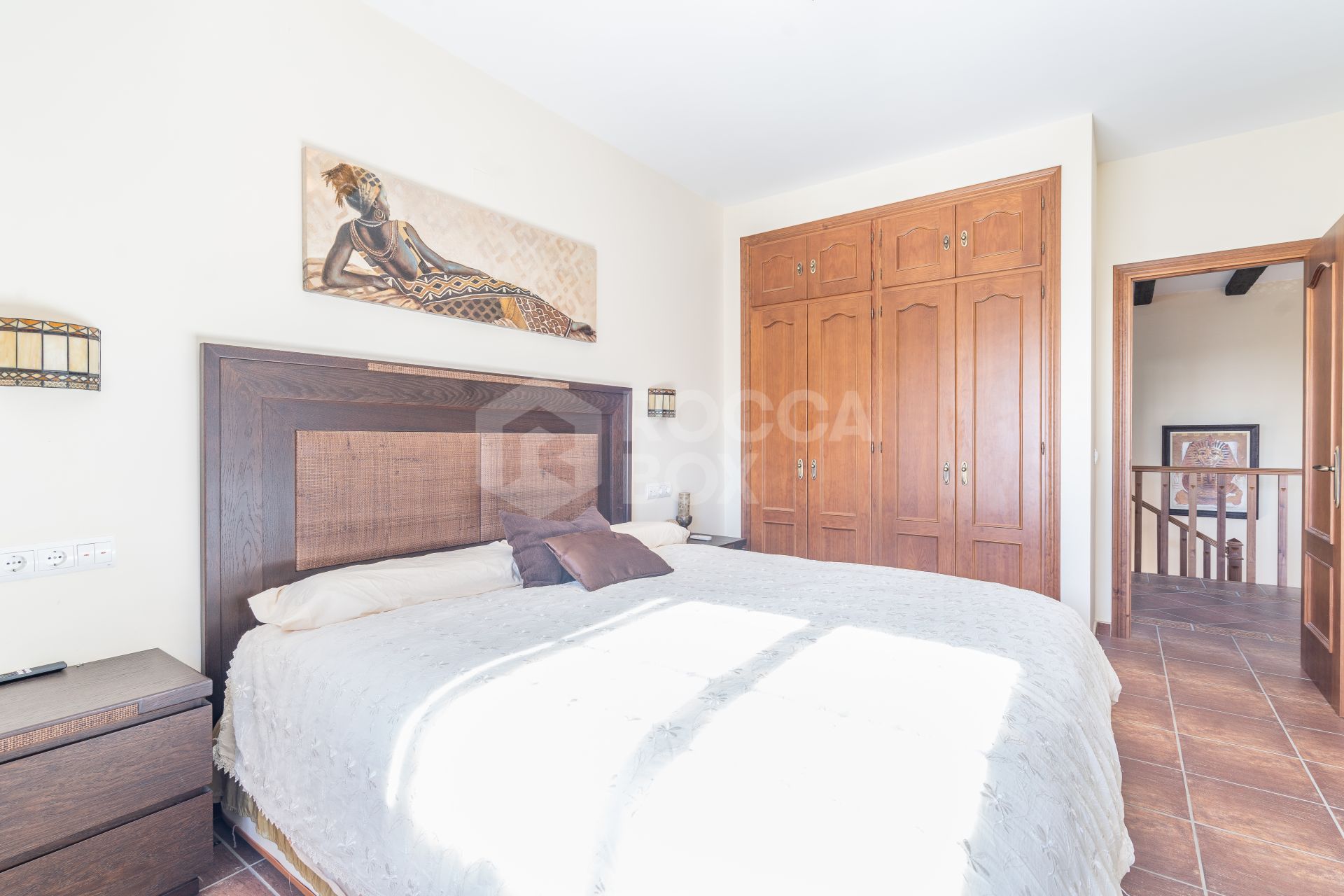 Sea-View Villa with Large Plots & Endless Potential – La Pantoja, Estepona Hills