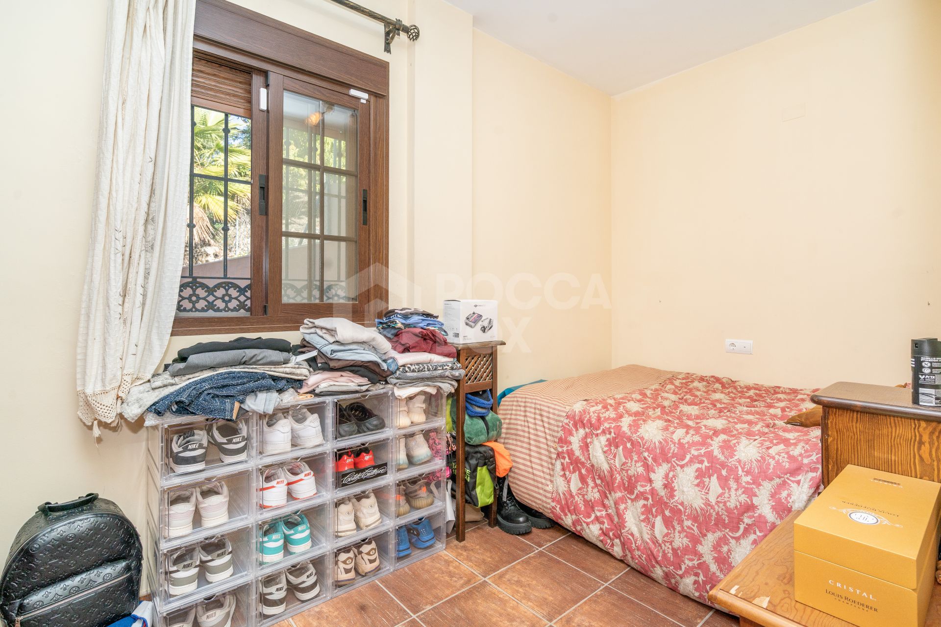 Sea-View Villa with Large Plots & Endless Potential – La Pantoja, Estepona Hills