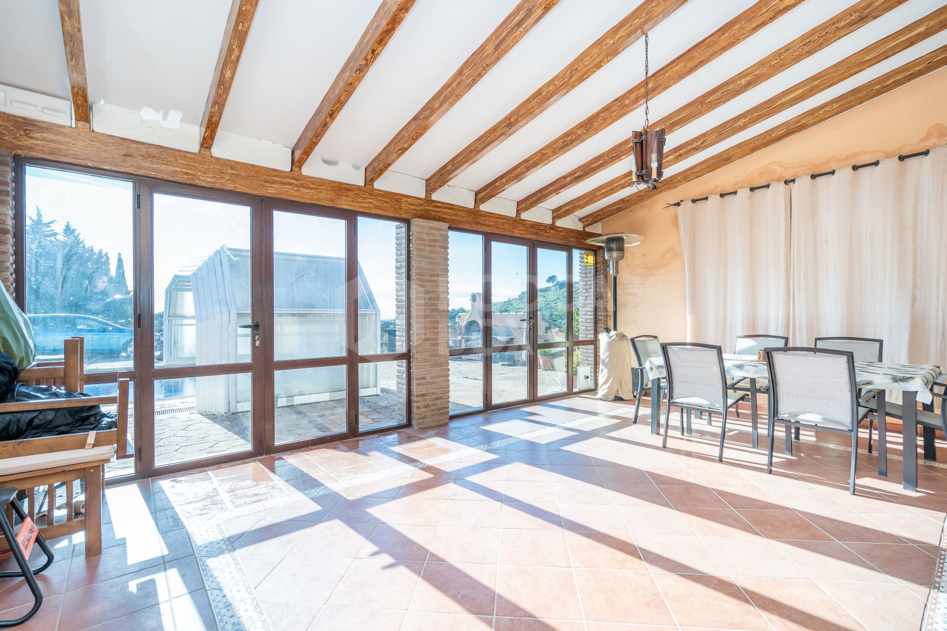 Sea-View Villa with Large Plots & Endless Potential – La Pantoja, Estepona Hills