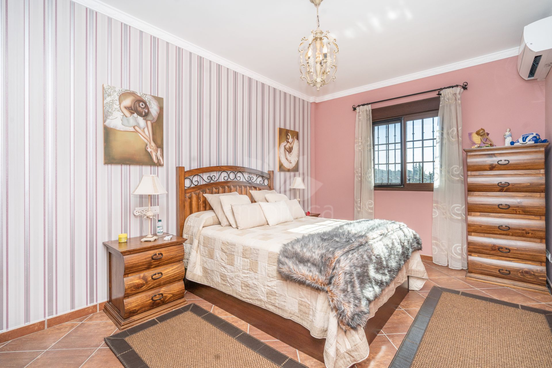 Villa en Altos de Estepona, Estepona