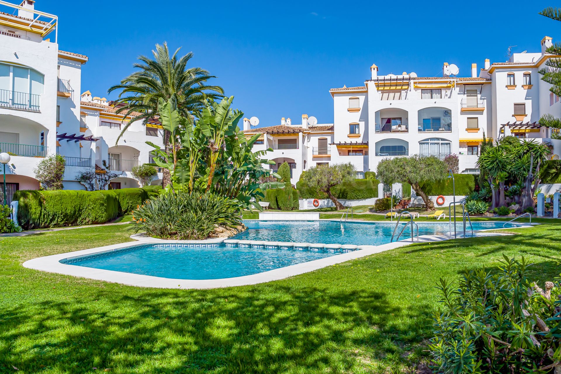 Apartamento Planta Baja en Cerro Blanco, Marbella