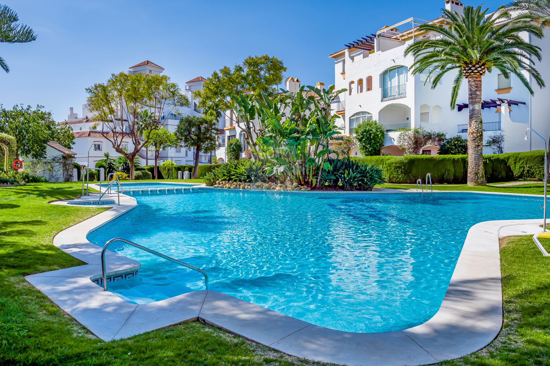 Apartament na parterze w Cerro Blanco, Marbella