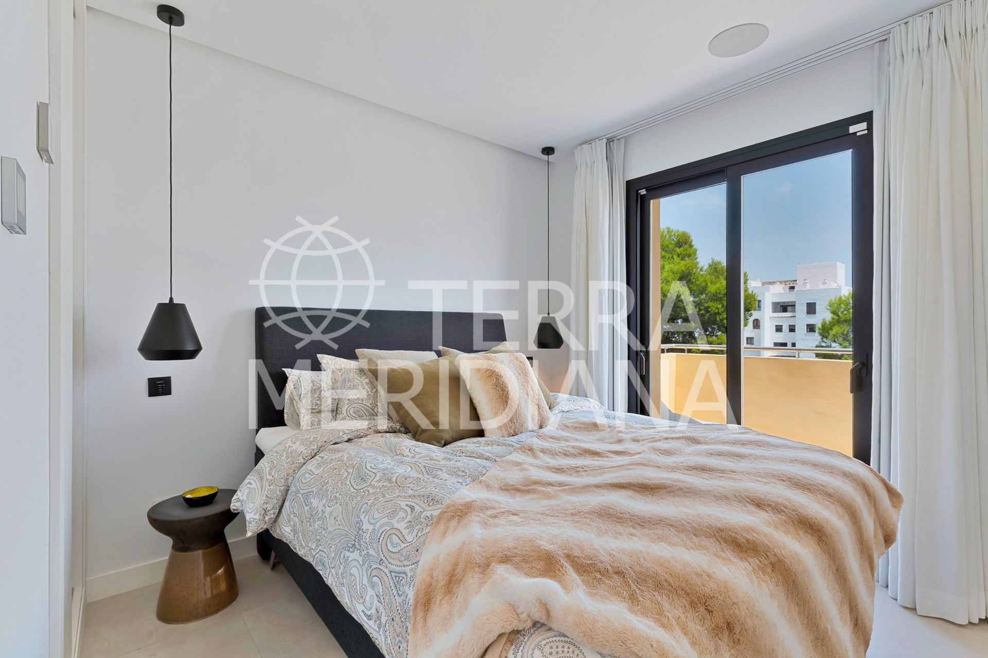 Duplex Penthouse in Andalucia del Mar, Marbella