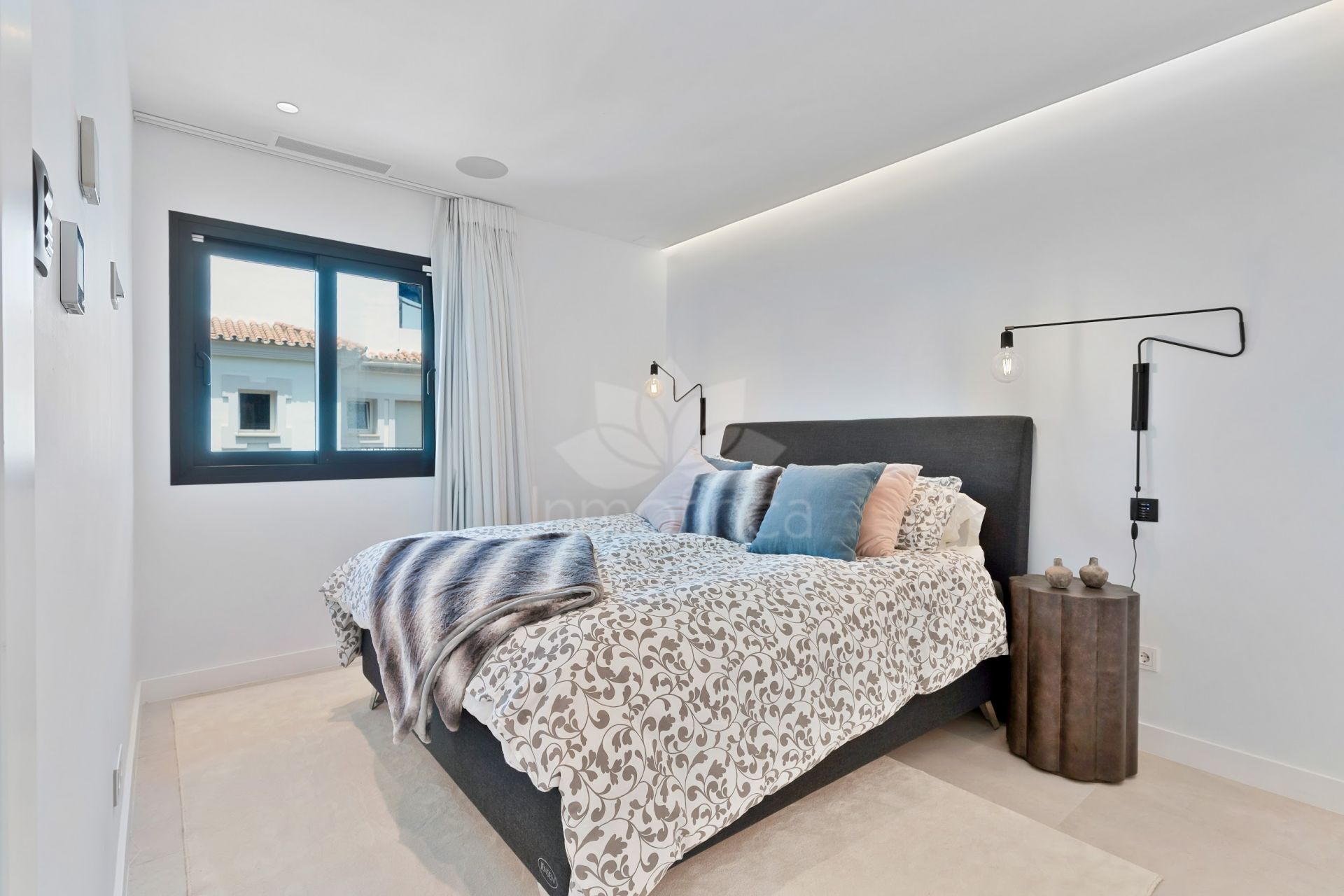 Duplex Penthouse in Andalucia del Mar, Marbella