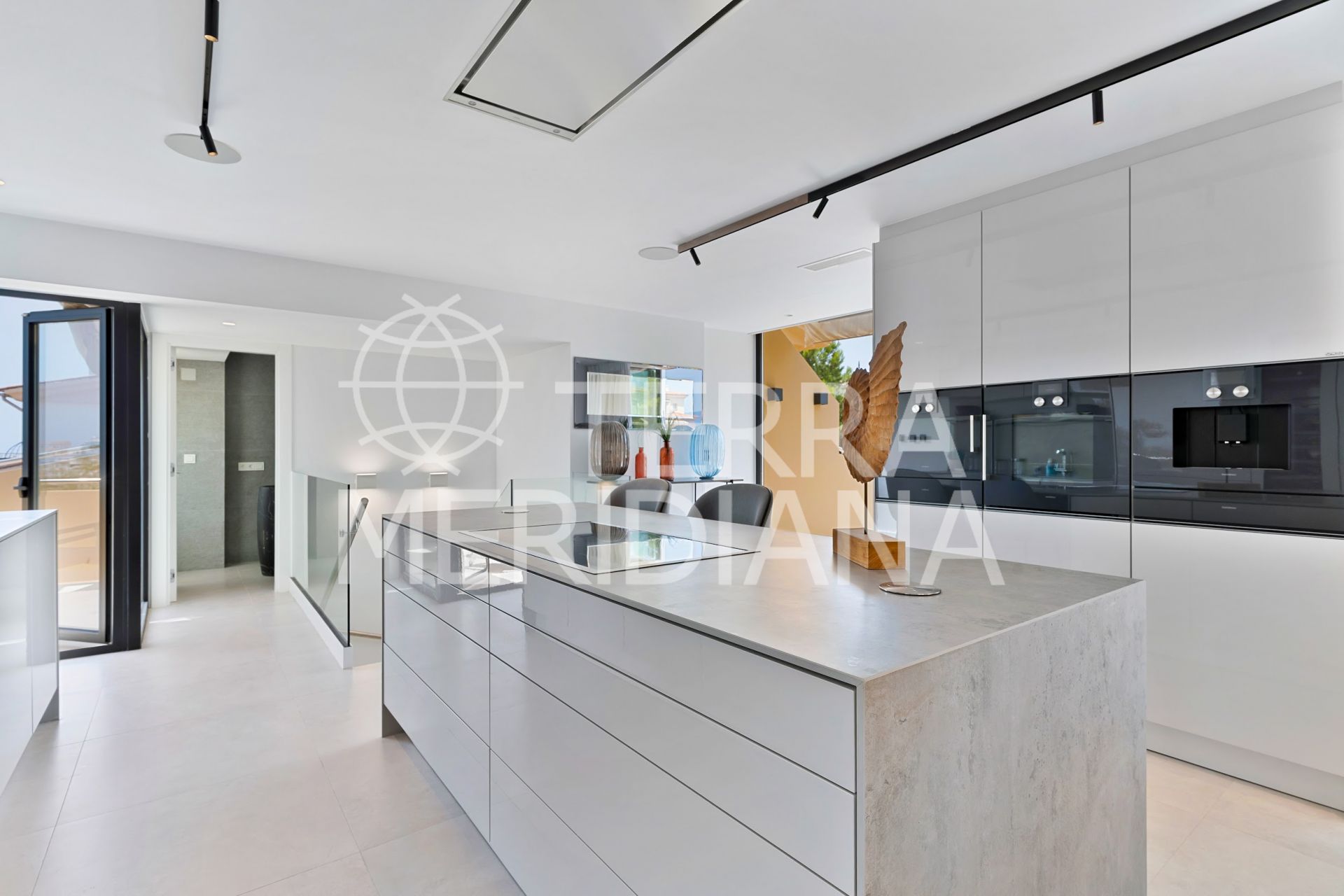 Duplex Penthouse in Andalucia del Mar, Marbella