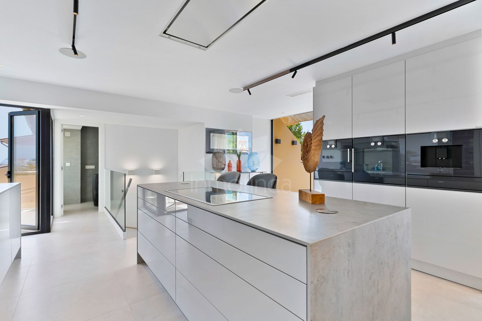 Duplex Penthouse in Andalucia del Mar, Marbella