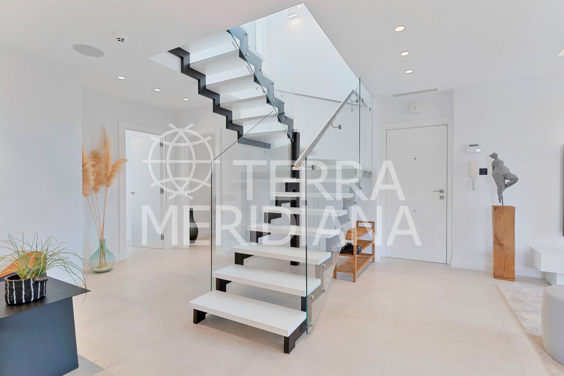 Duplex Penthouse in Andalucia del Mar, Marbella