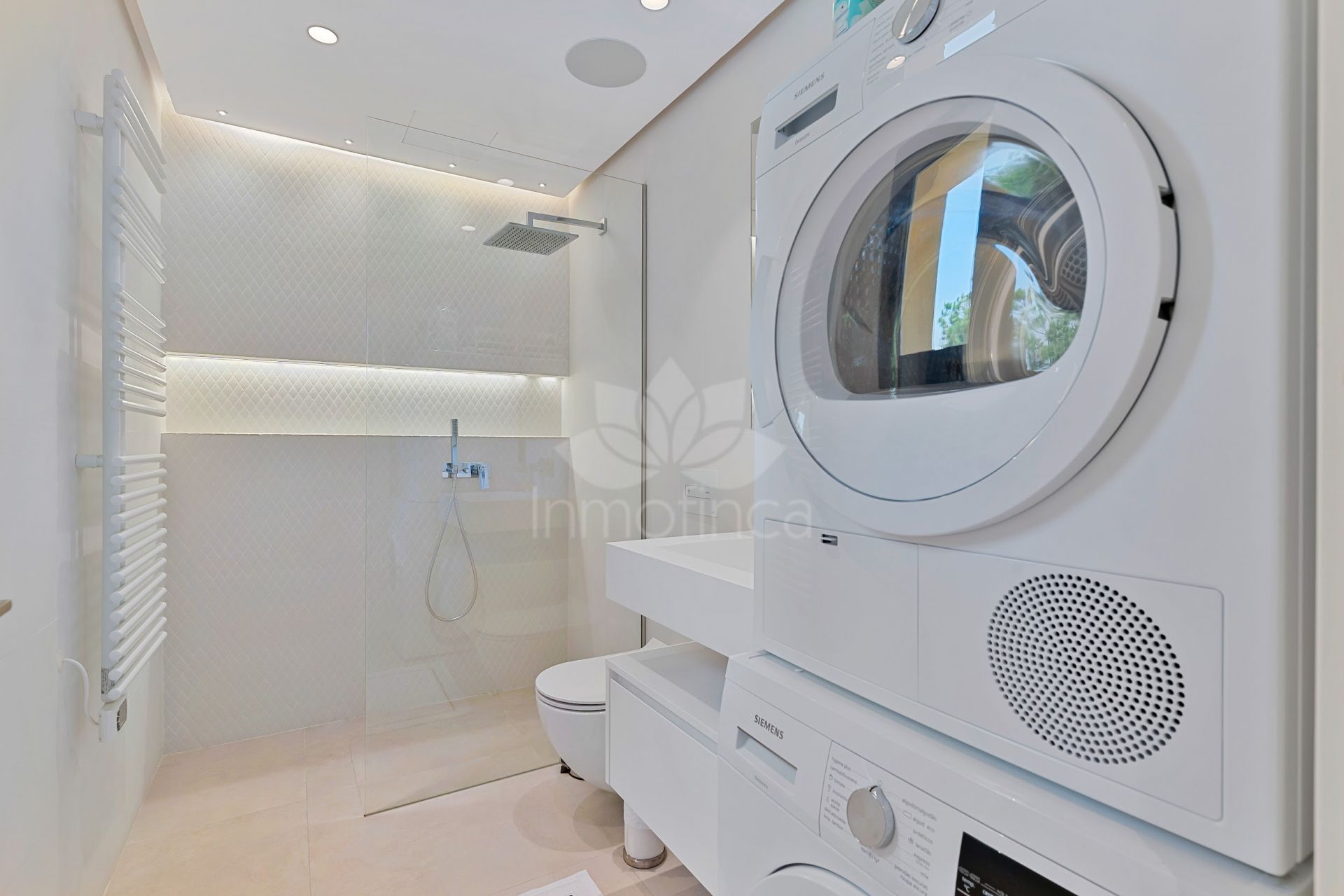 Duplex Penthouse in Andalucia del Mar, Marbella