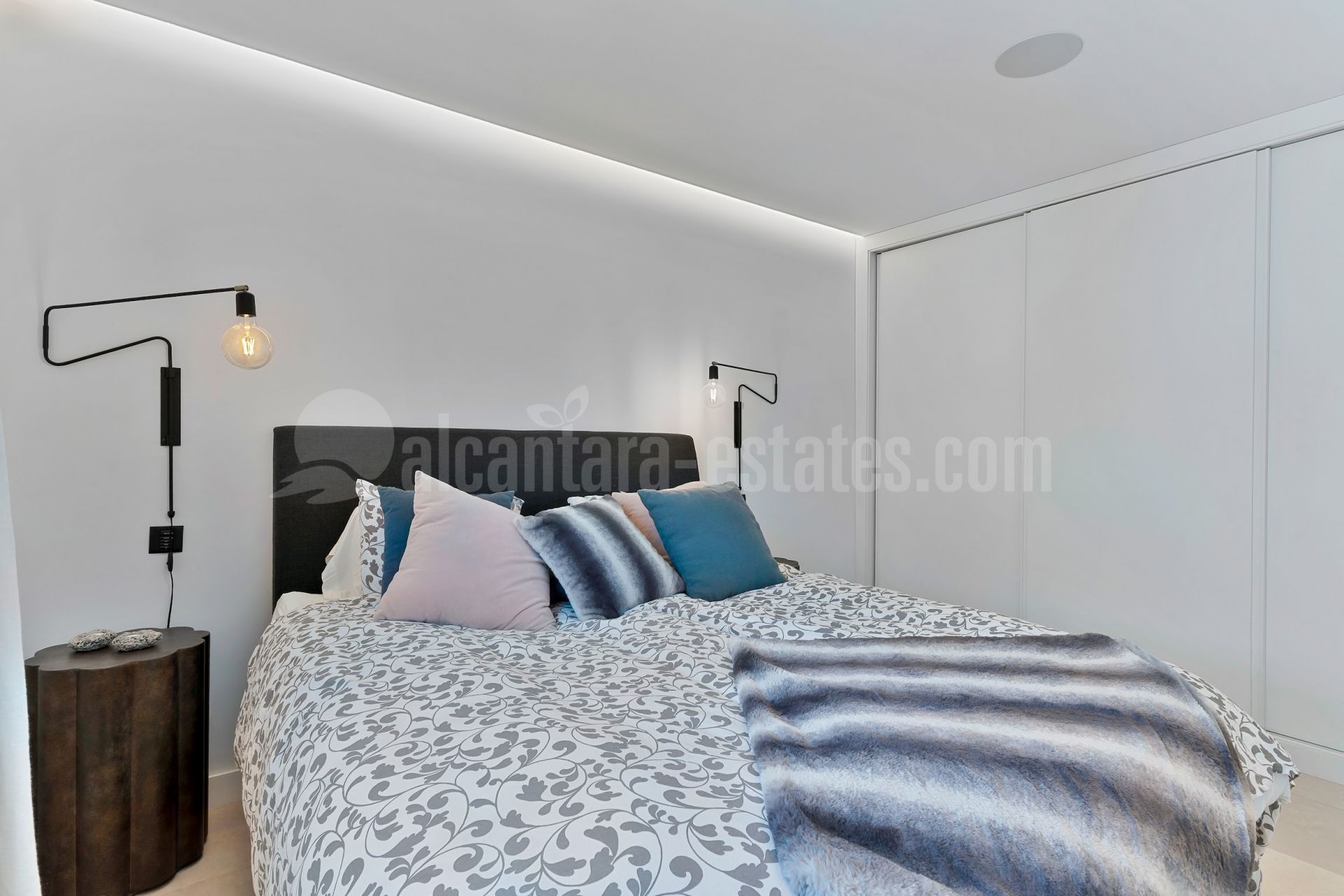 Atico Duplex en Andalucia del Mar, Marbella