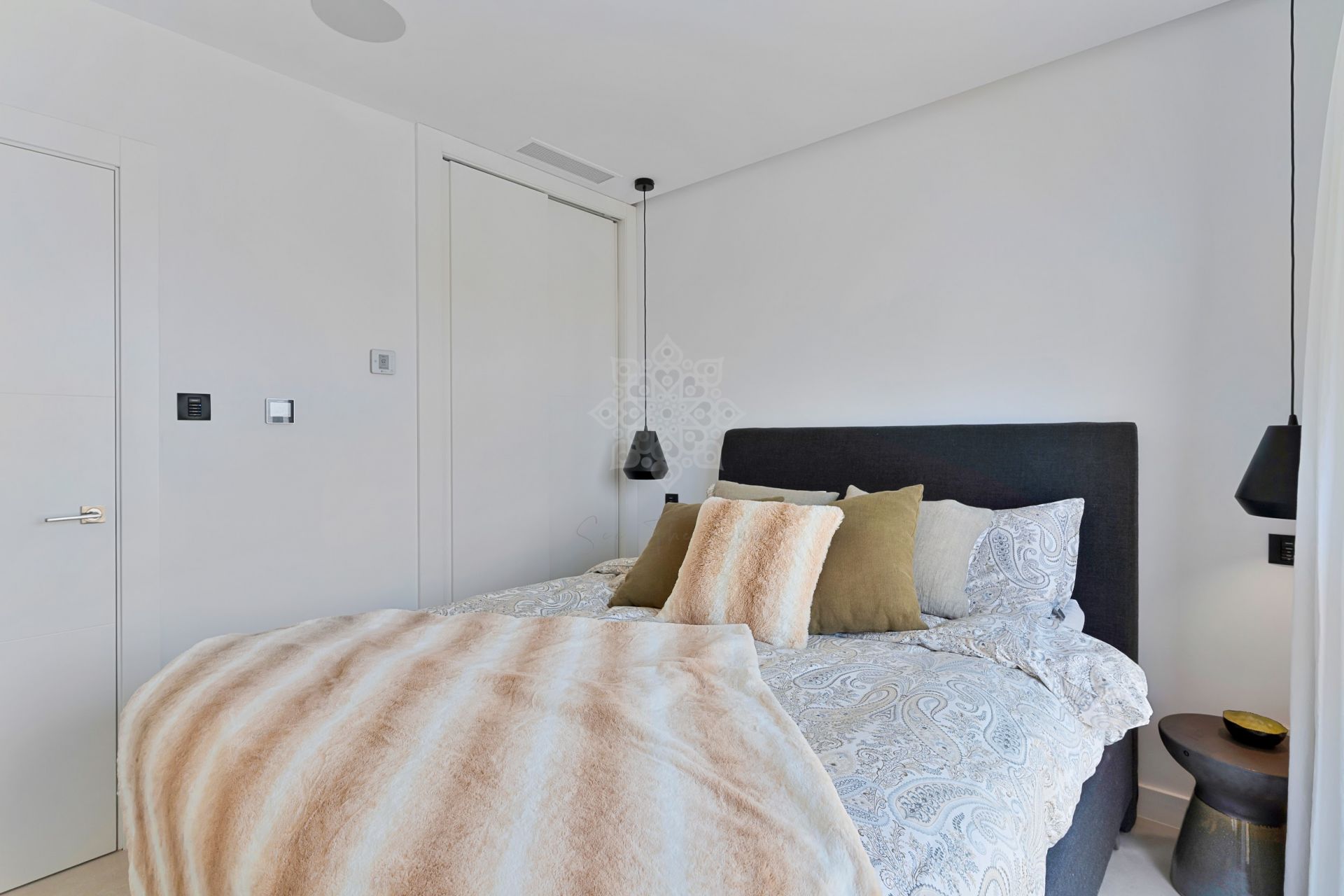 Duplex Penthouse in Andalucia del Mar, Marbella