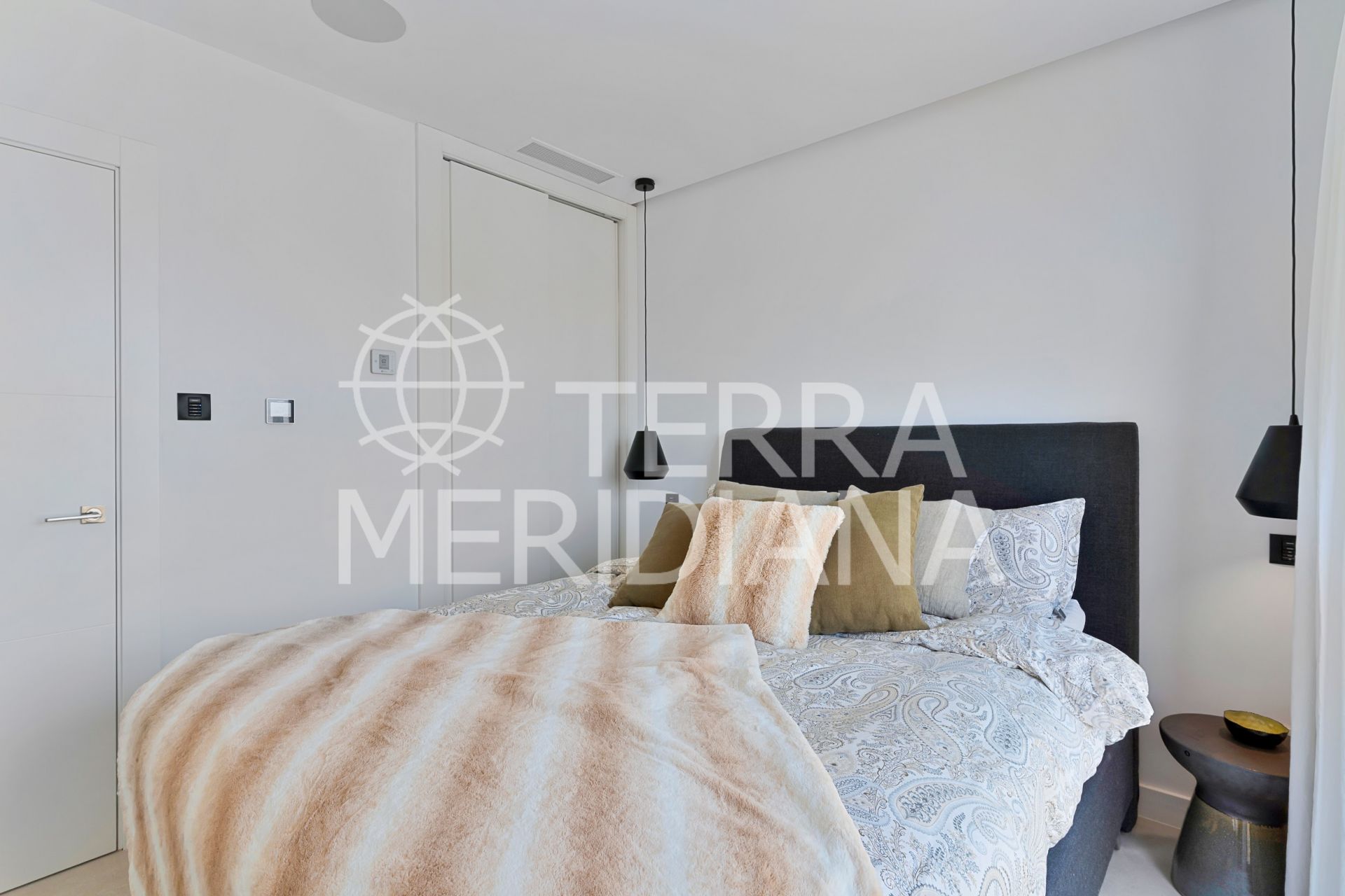 Duplex Penthouse in Andalucia del Mar, Marbella