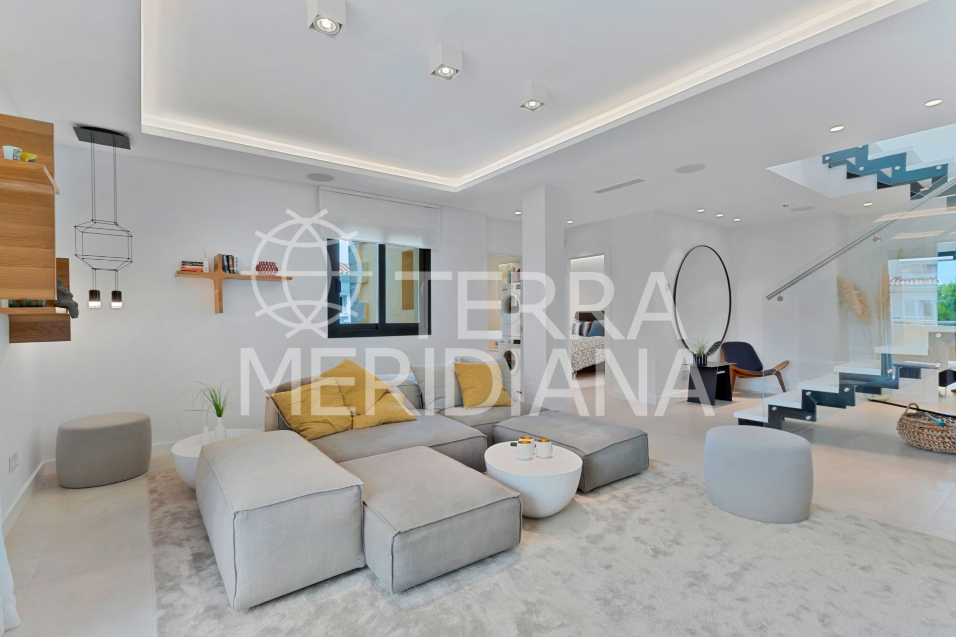 Duplex Penthouse in Andalucia del Mar, Marbella