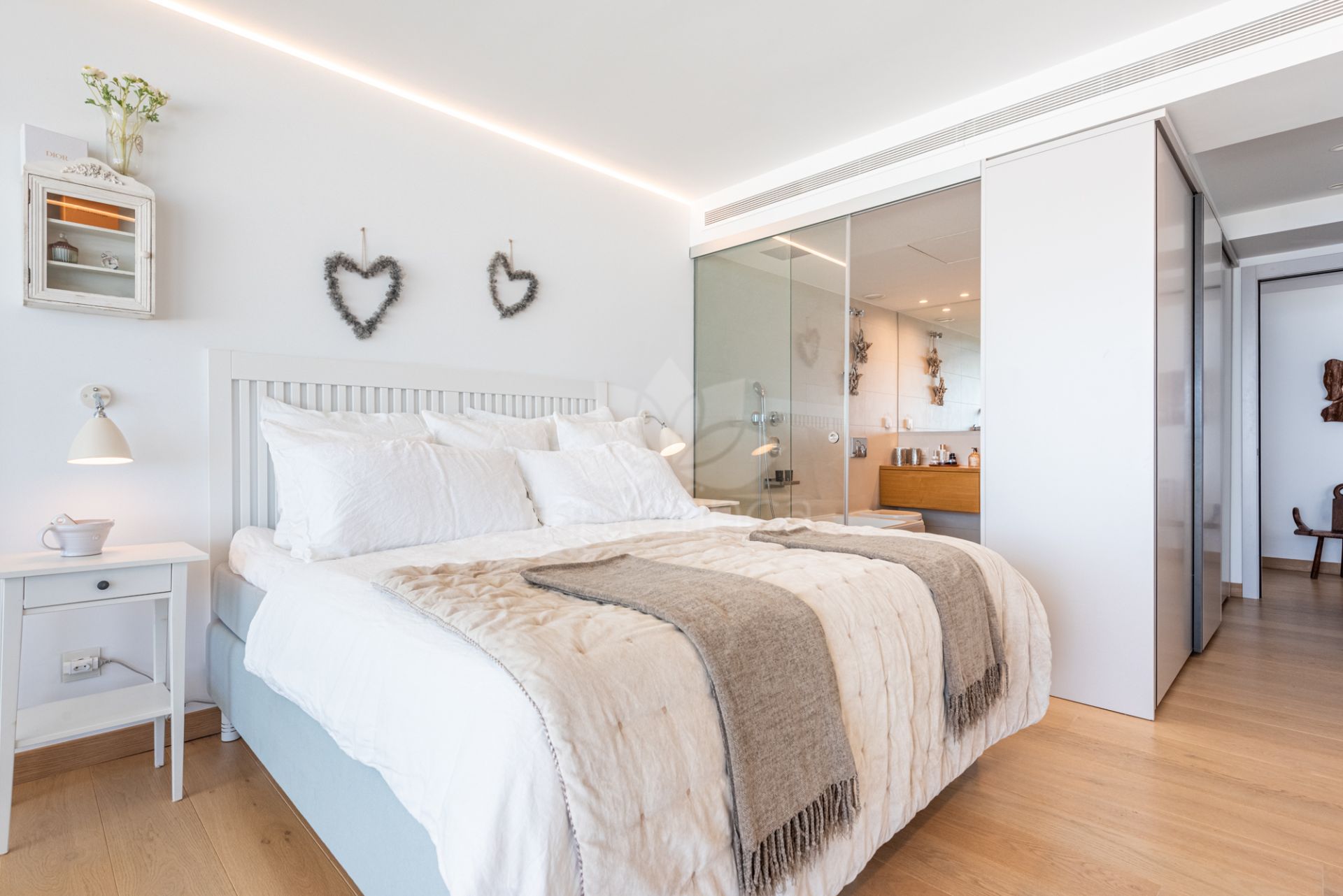 Apartment in El Higueron, Fuengirola