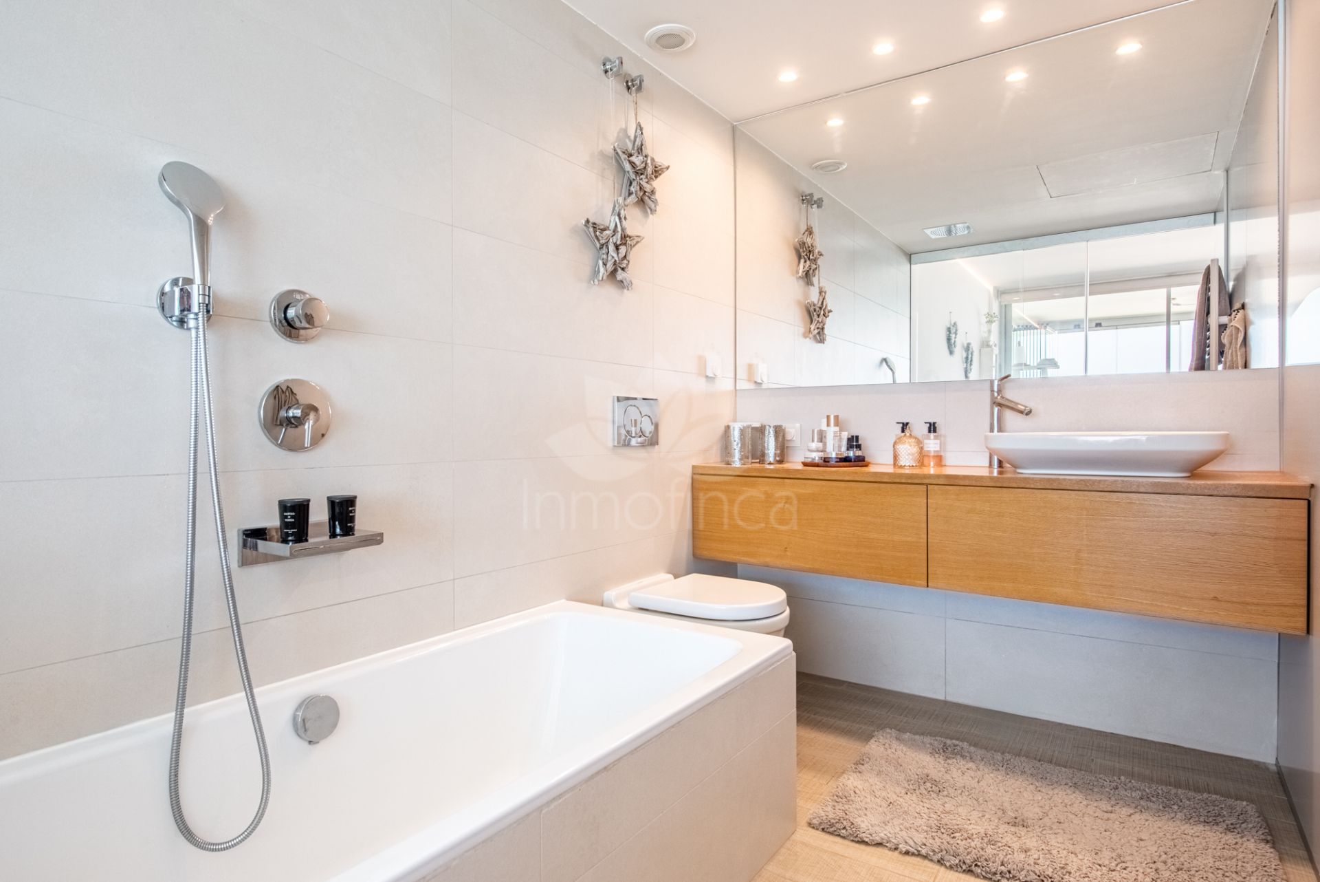 Apartment in El Higueron, Fuengirola